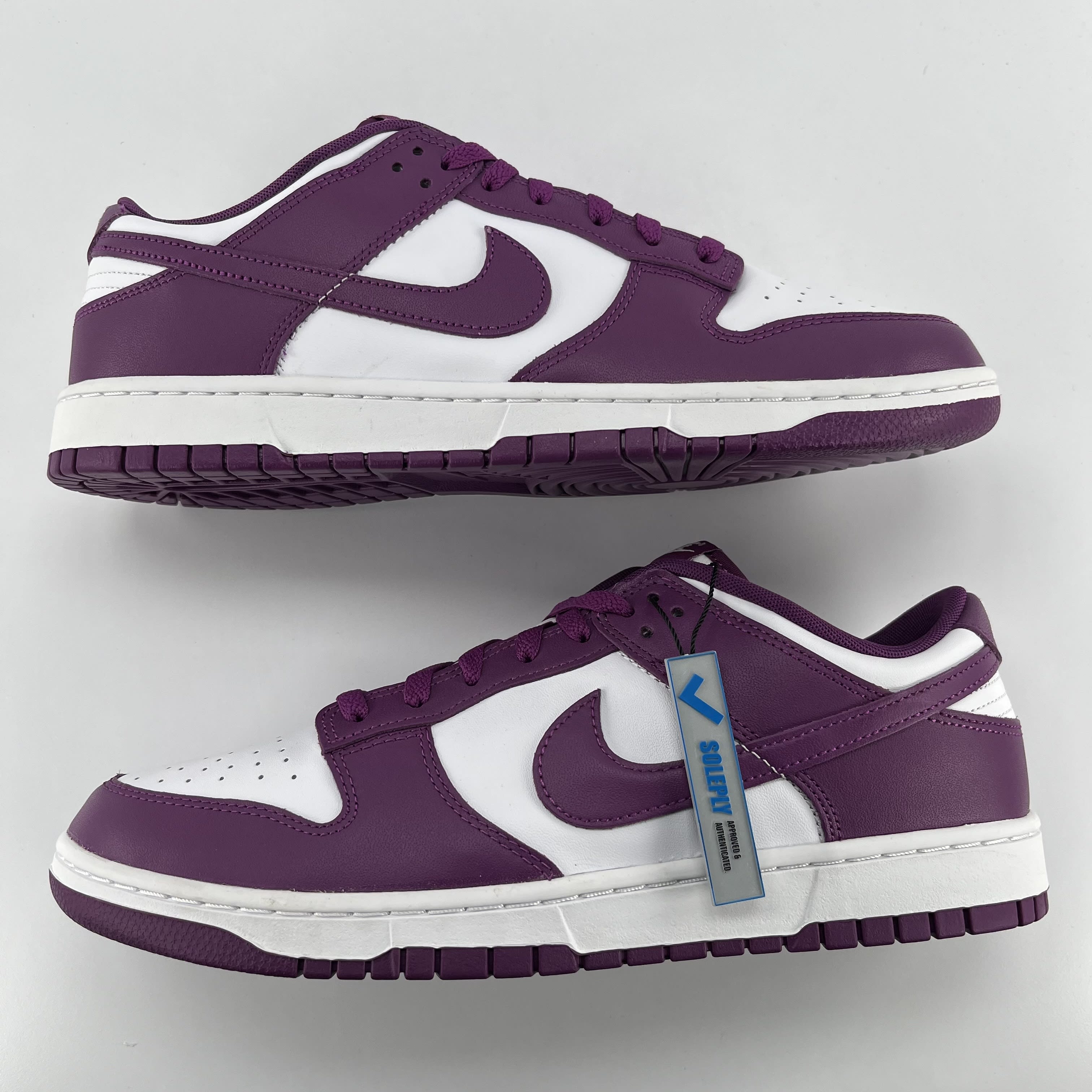 610357 Nike Dunk Low White Viotech