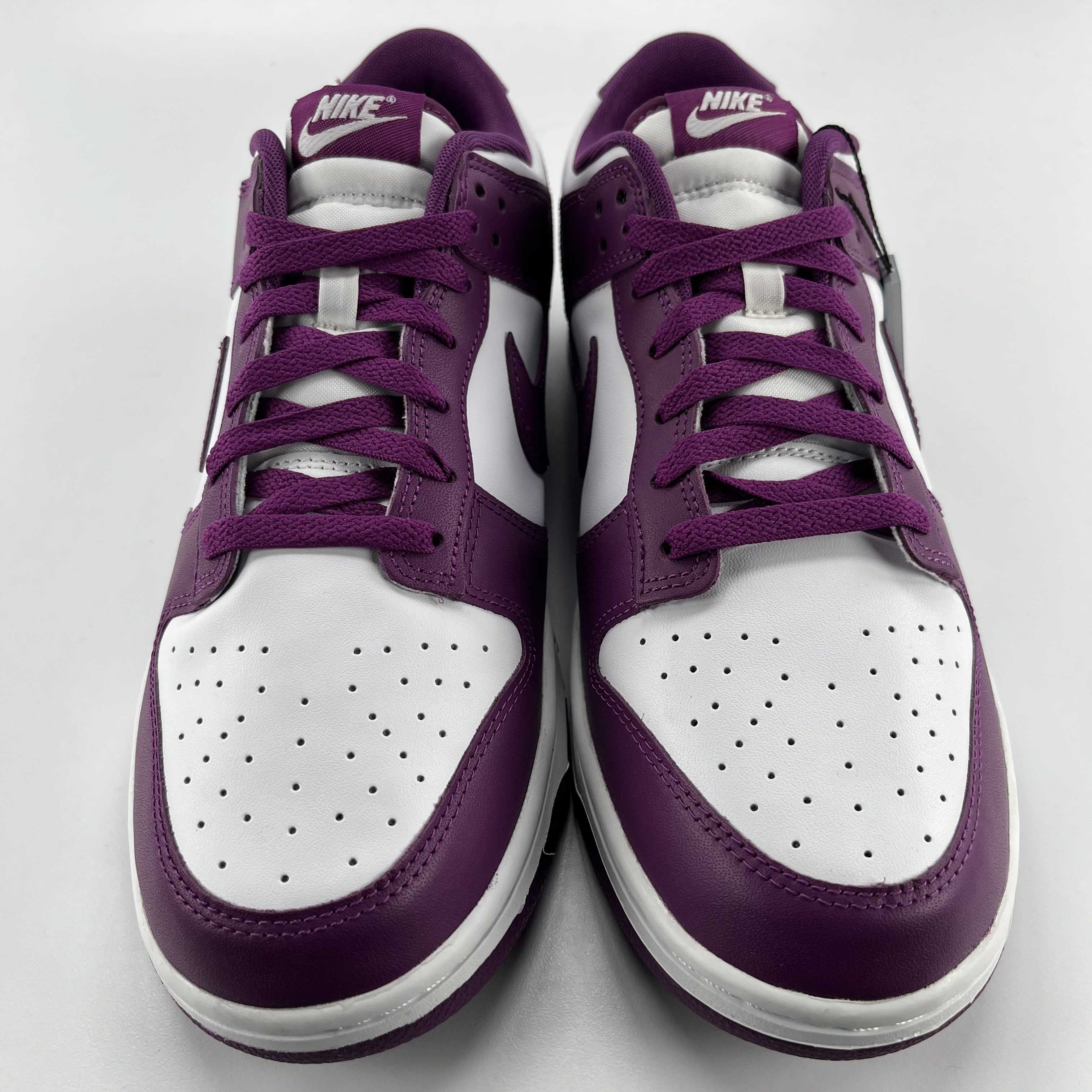 610357 Nike Dunk Low White Viotech