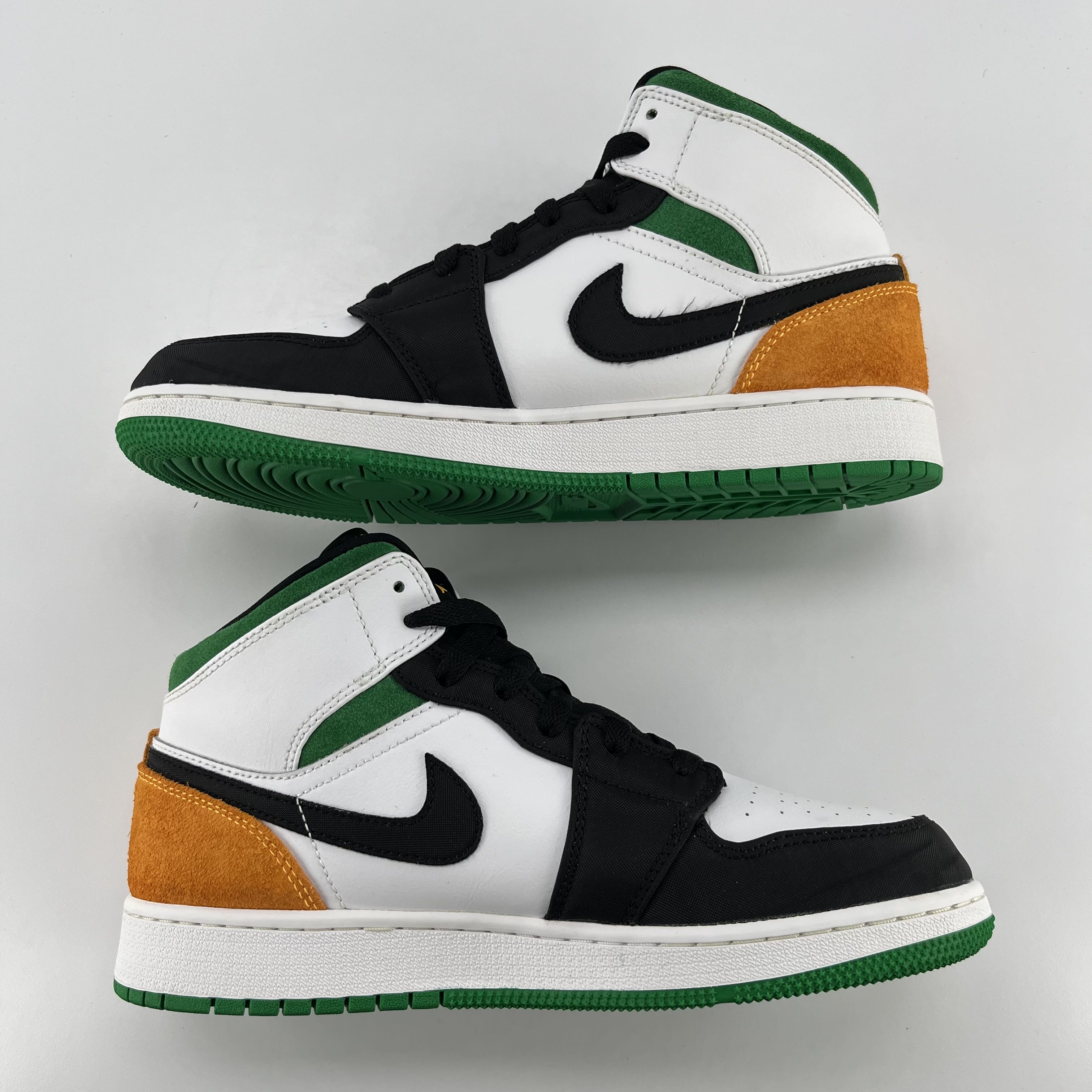 633171 Jordan 1 Mid SE White Laser Orange Lucky Green (GS)