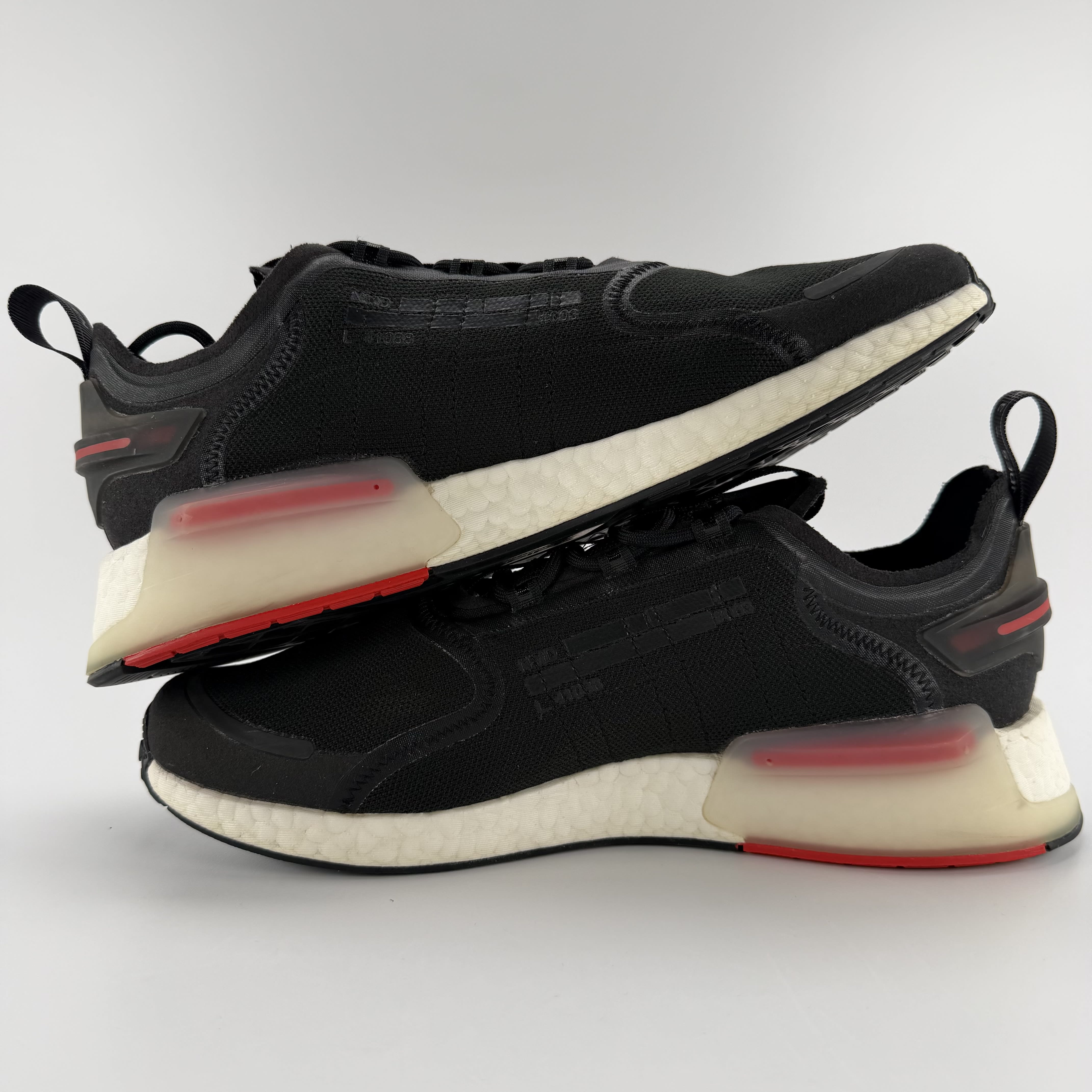 495767 adidas NMD V3 OG Black