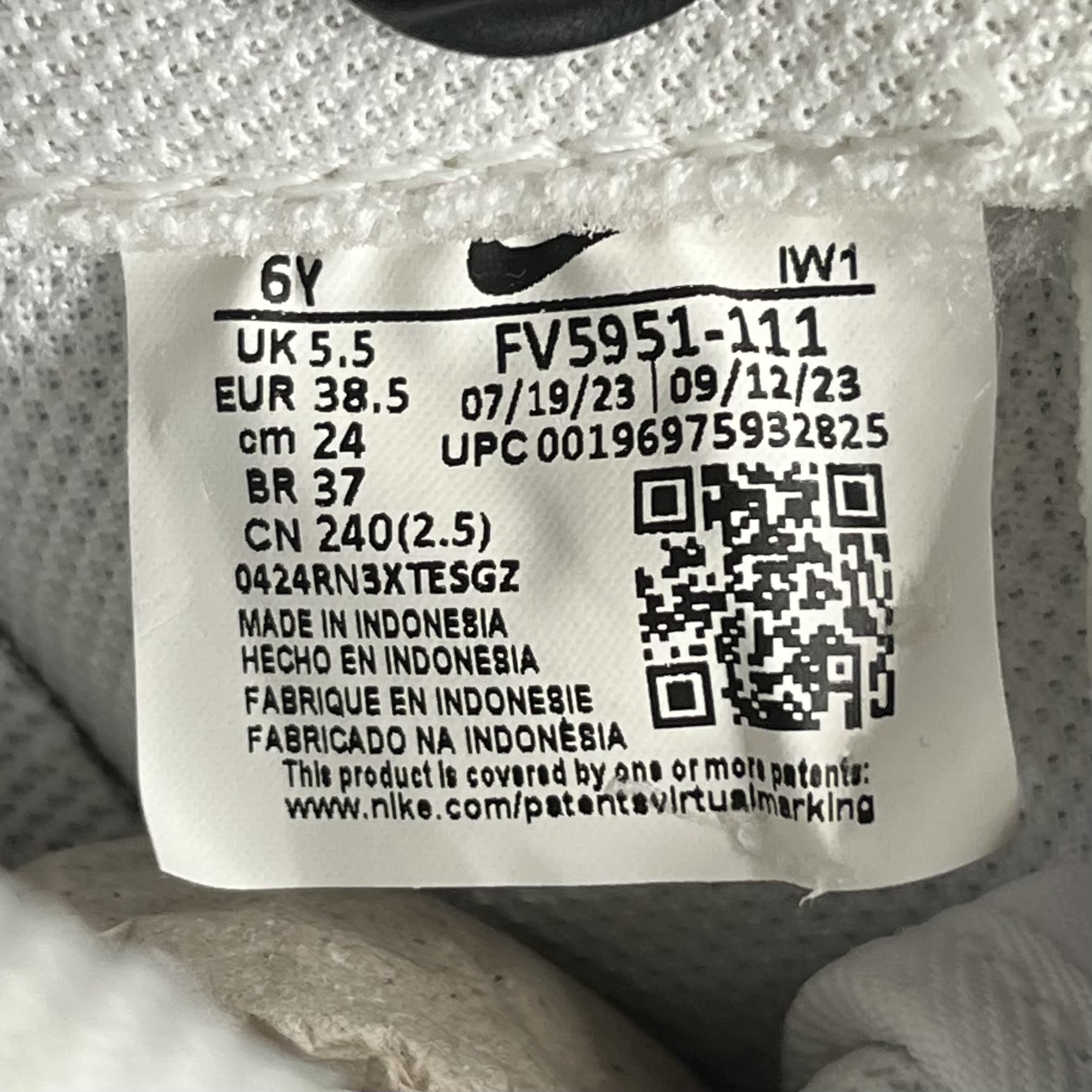 459714 Nike Air Force 1 LE (GS) 'Triple White'