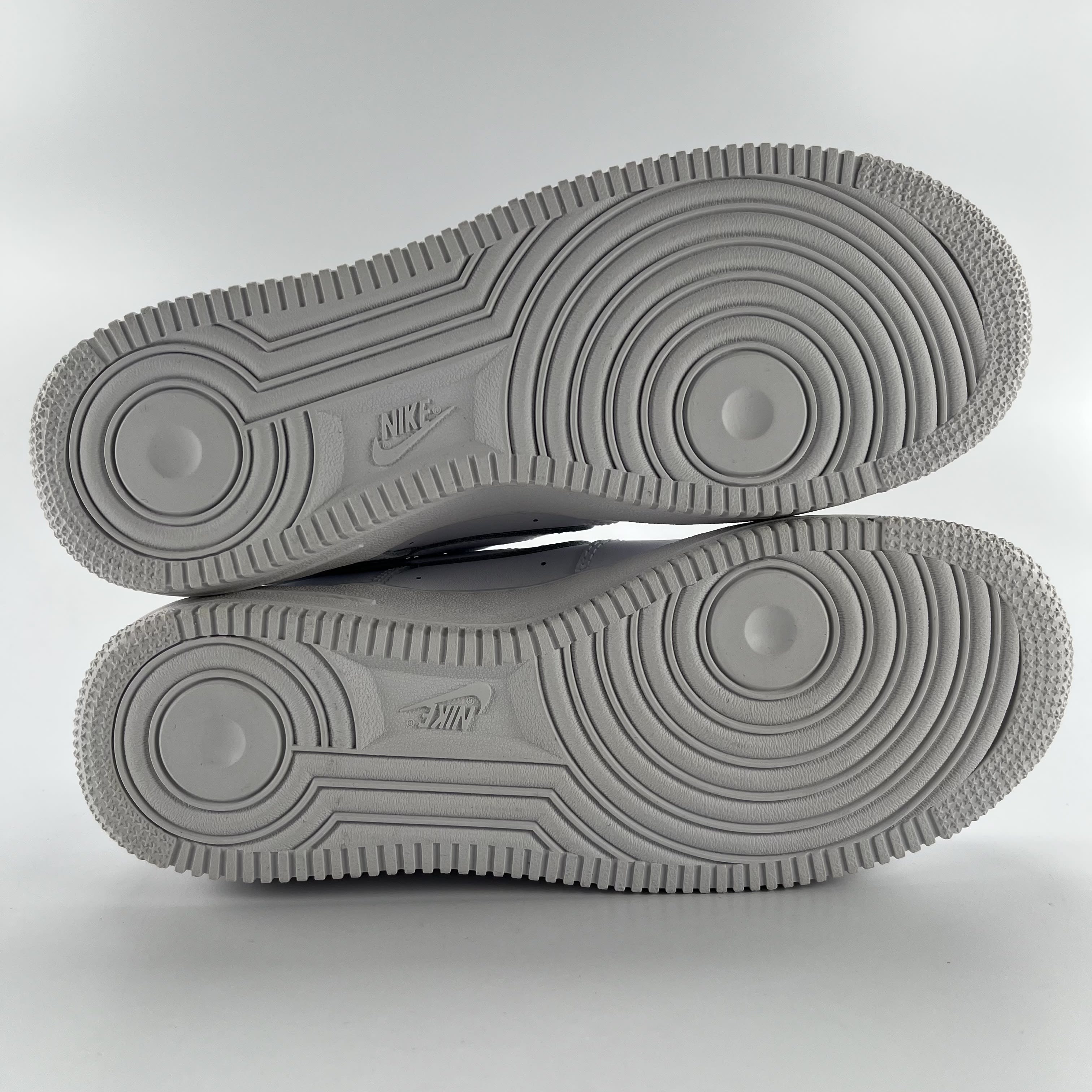 459714 Nike Air Force 1 LE (GS) 'Triple White'