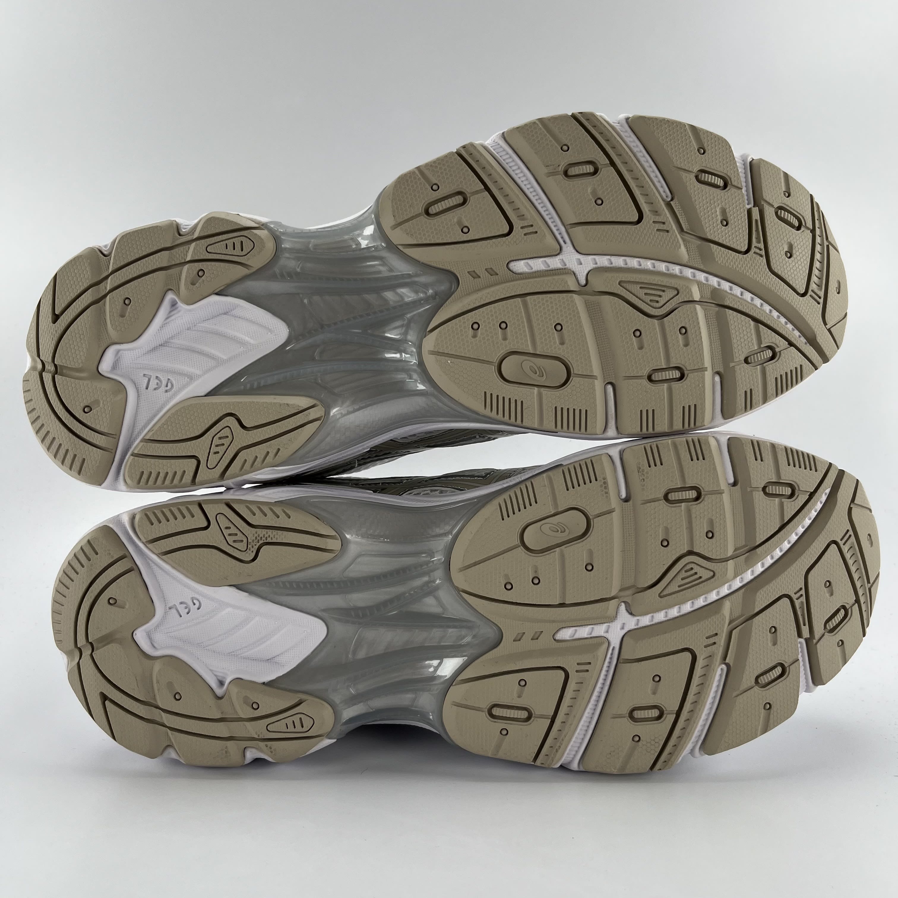 436686 ASICS GT-2160 White Putty