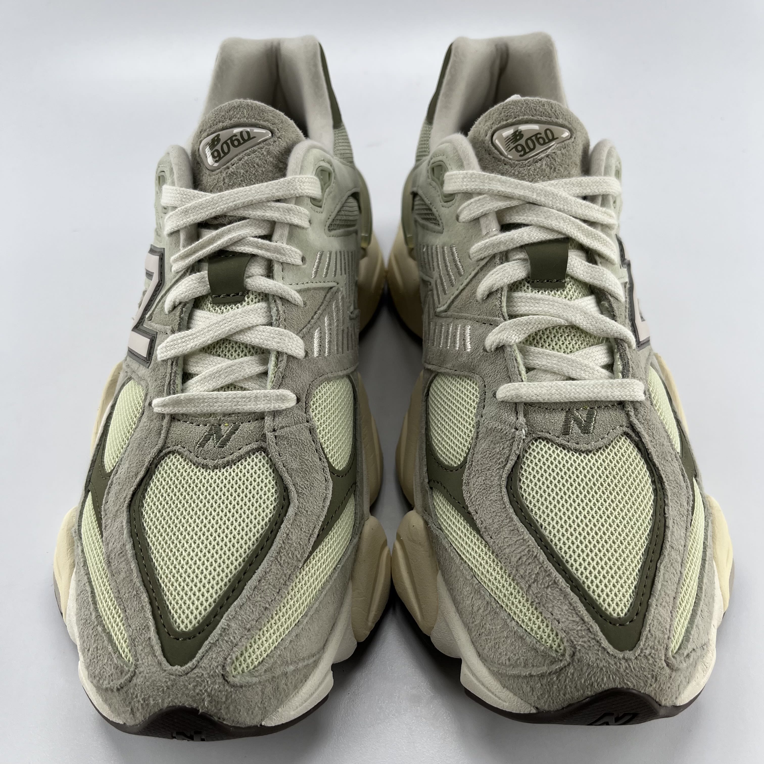 263378 New Balance 9060 Olivine
