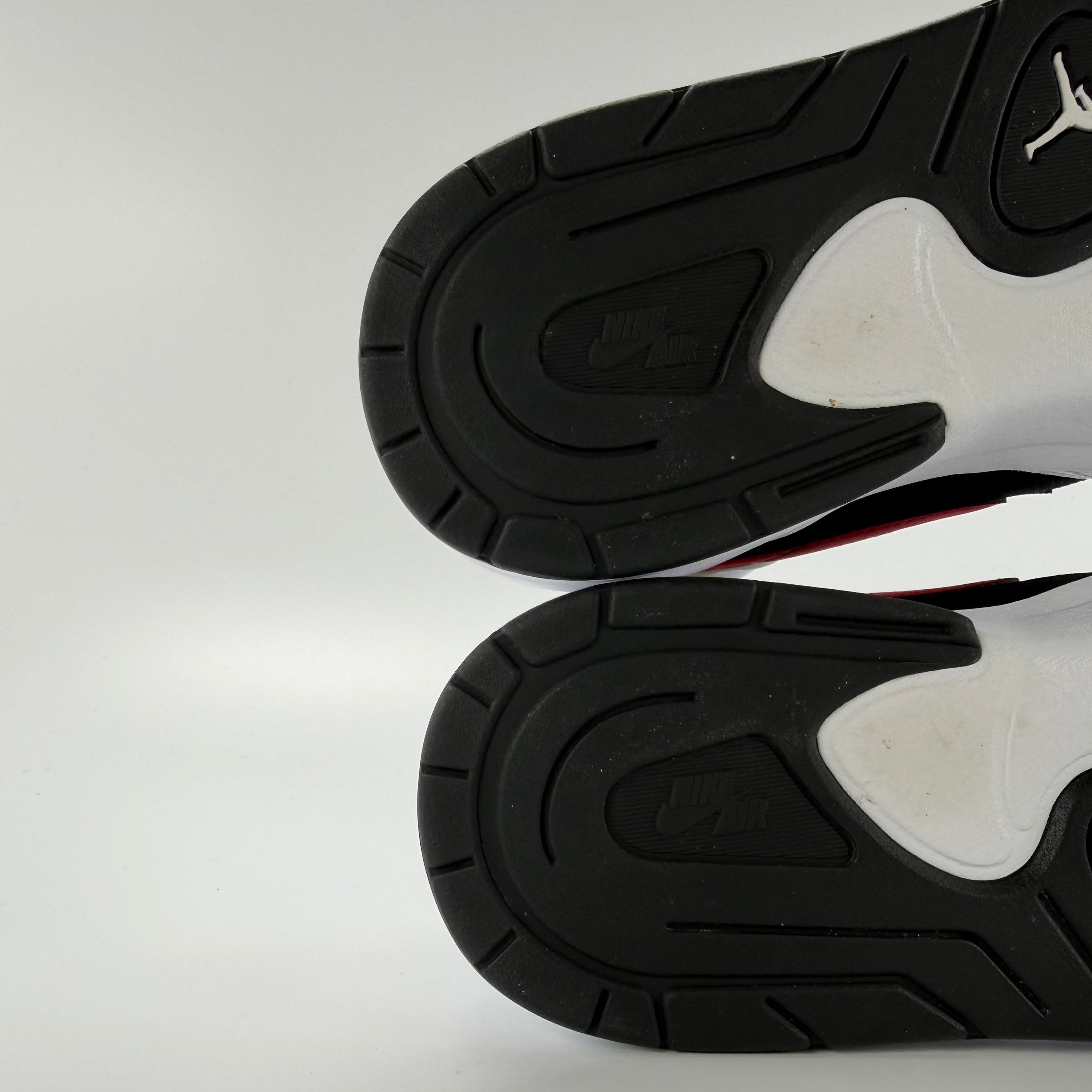 438661 Jordan Stadium 90 White Black Gym Red