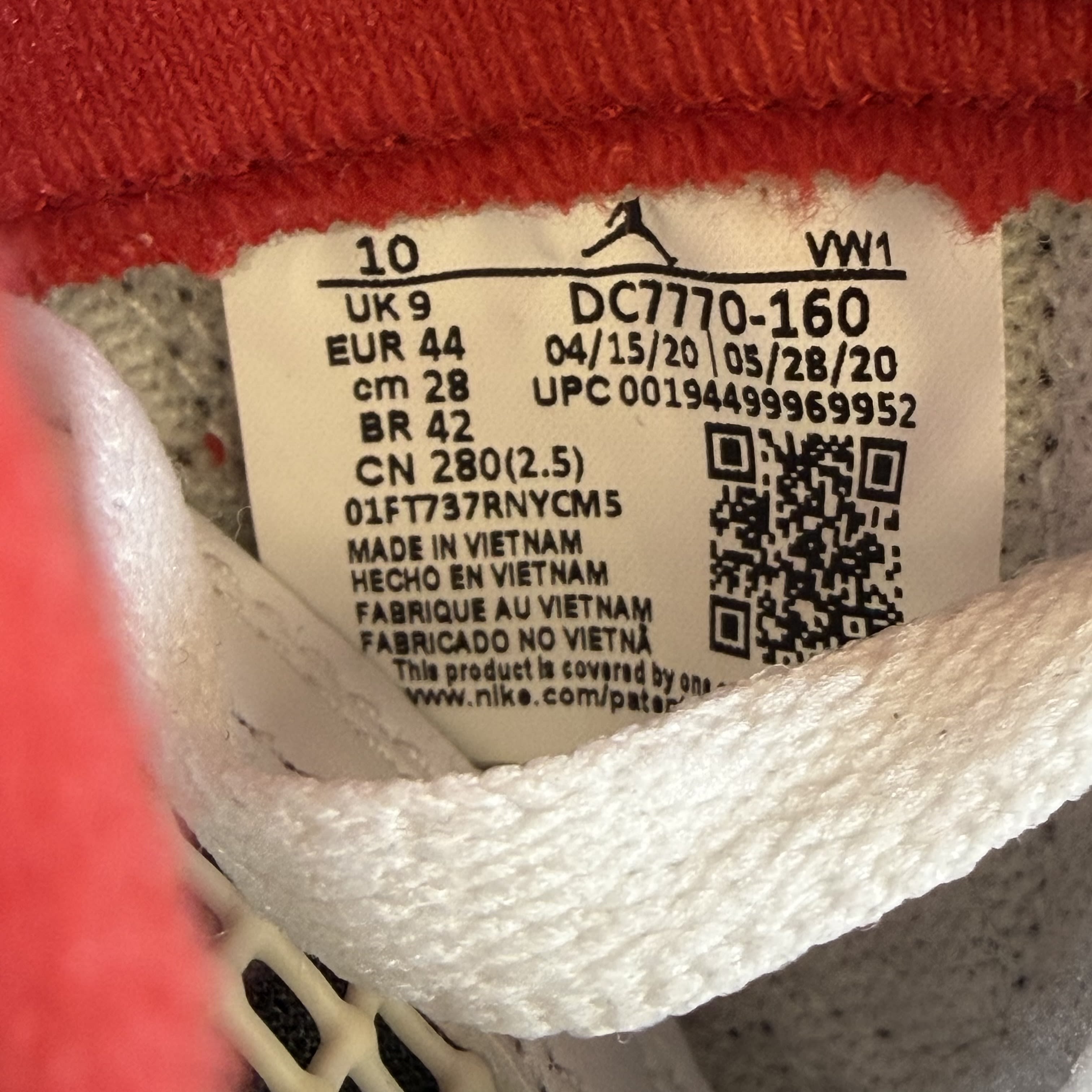 785164 Jordan 4 Retro Fire Red (2020)