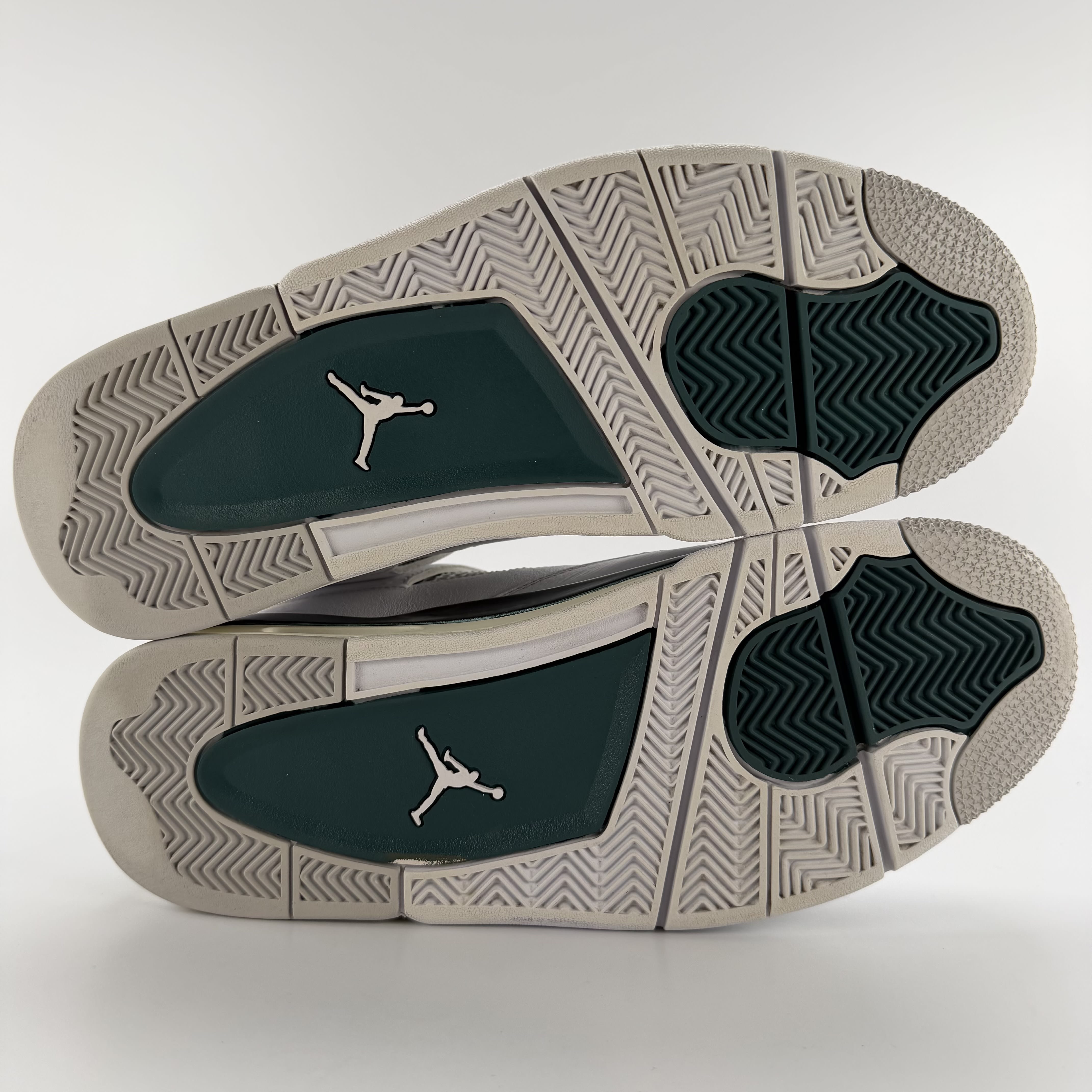 446787 Jordan 4 Retro Oxidized Green