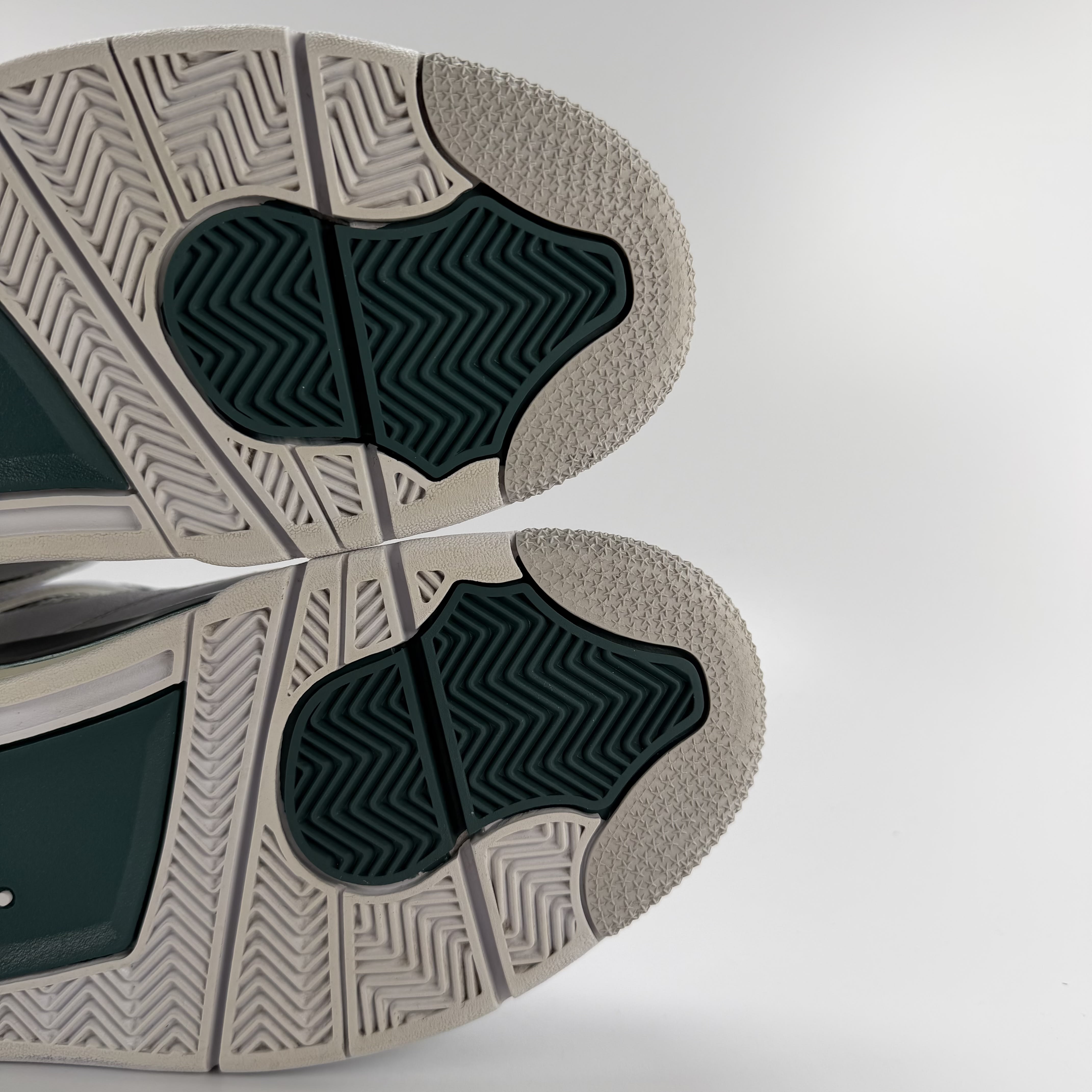 446787 Jordan 4 Retro Oxidized Green