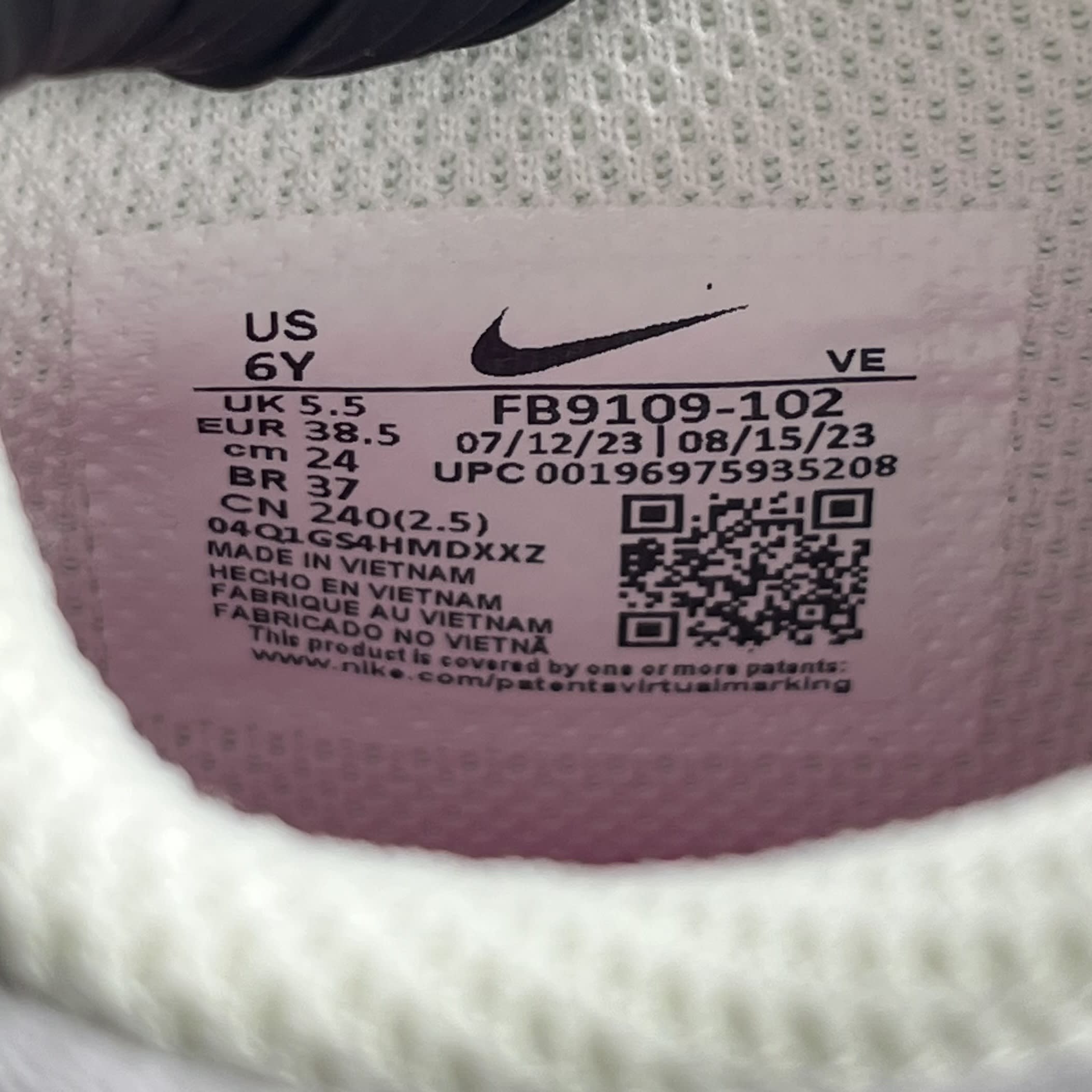 269392 Nike Dunk Low Laser Fuchsia (GS)