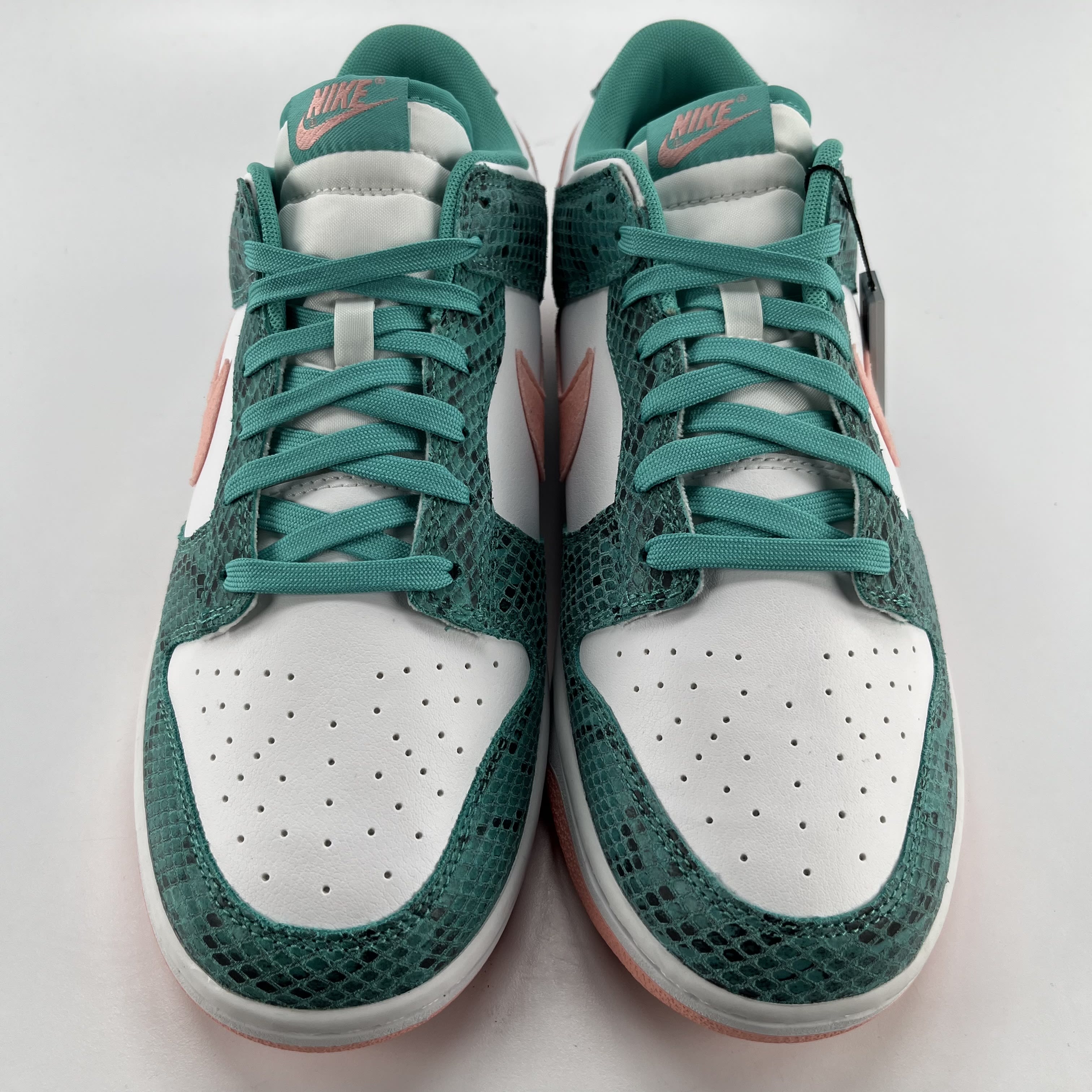 715635 Nike Dunk Low Snakeskin Washed Teal Bleached Coral