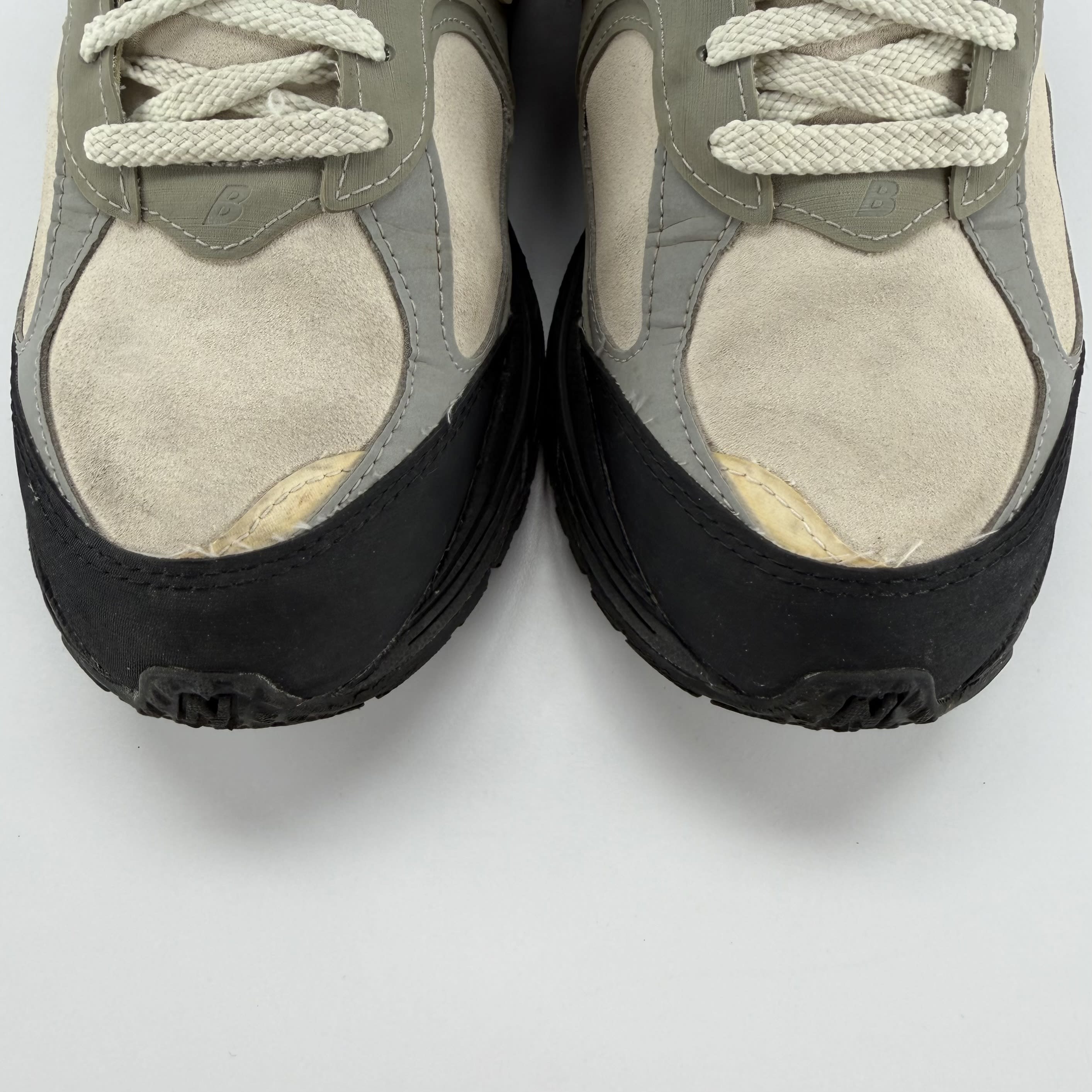 395566 New Balance 2002R The Basement Stone Grey