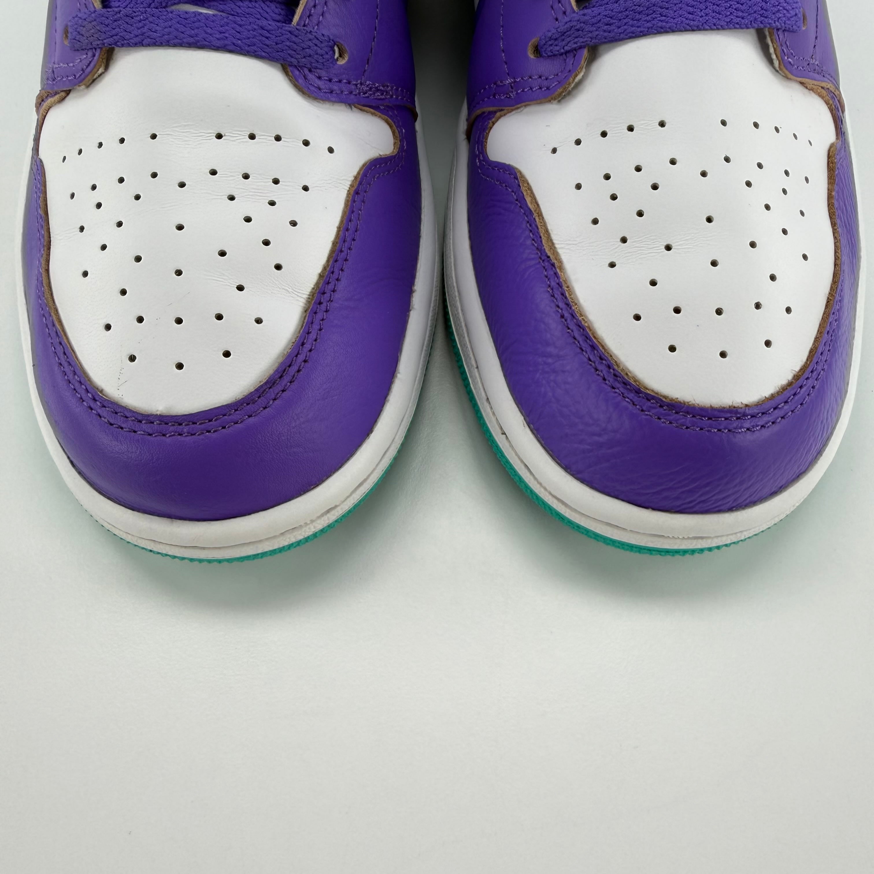659243 Jordan 1 Low SE Psychic Purple Hyper Jade