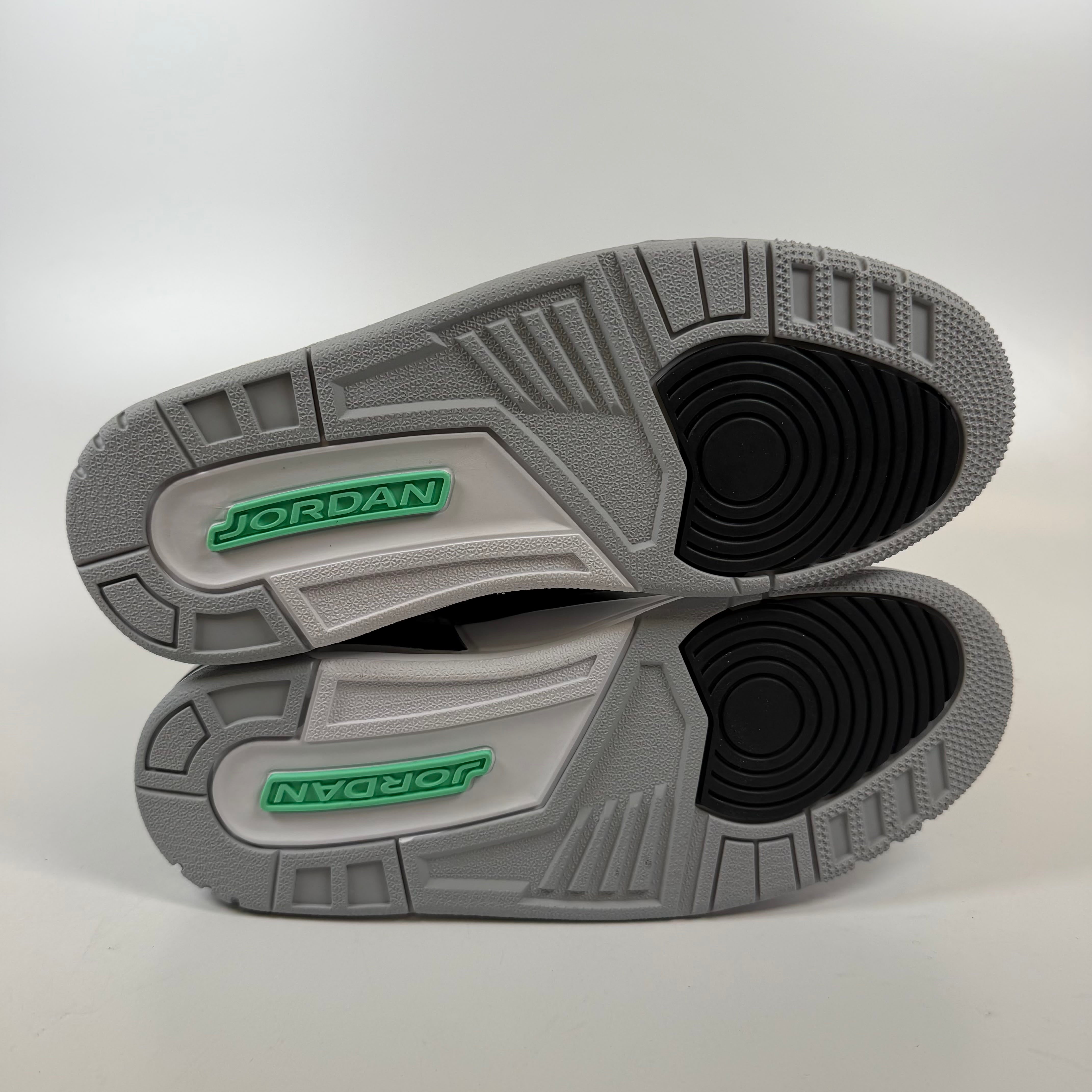 SP4677 Jordan 3 Retro Green Glow