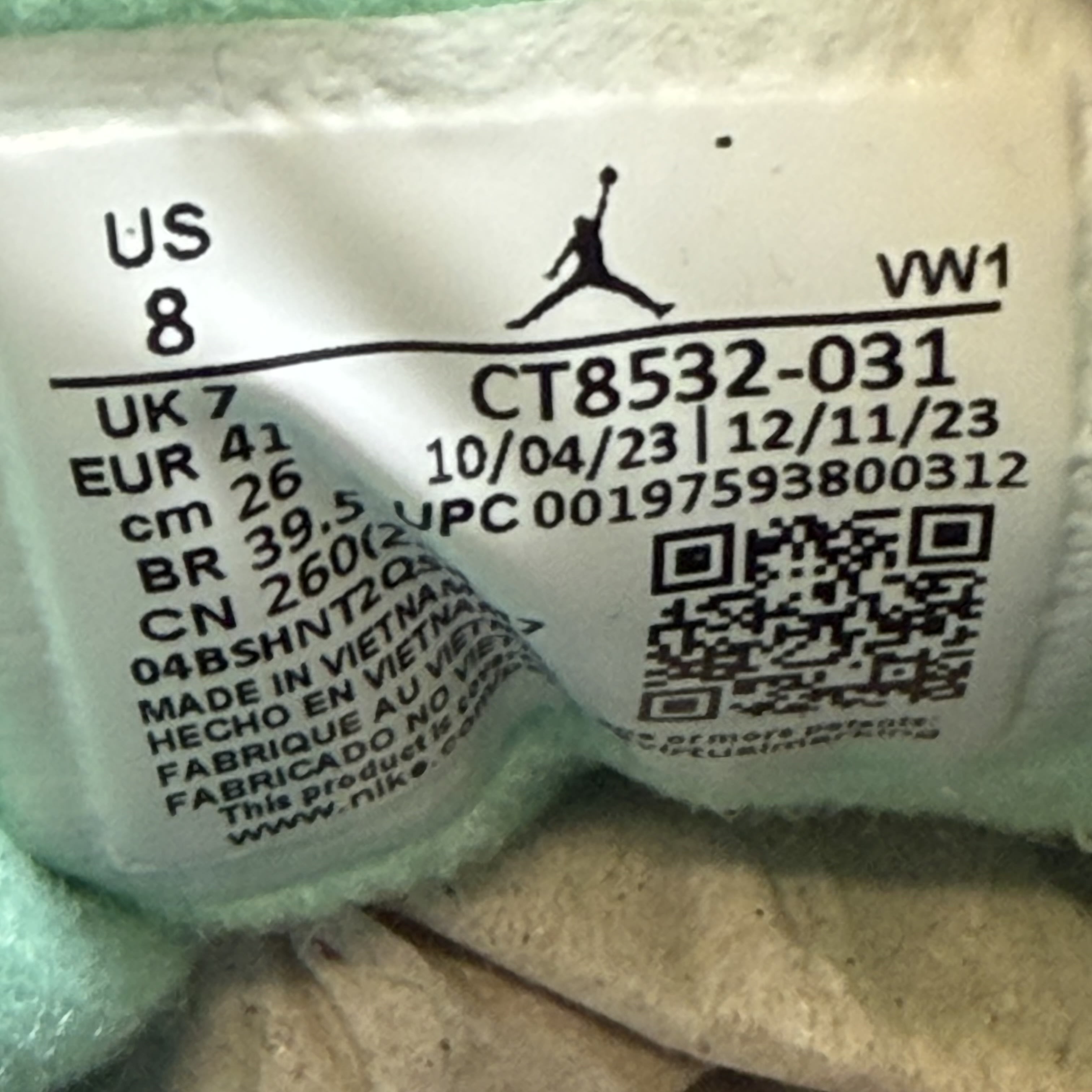 SP4677 Jordan 3 Retro Green Glow