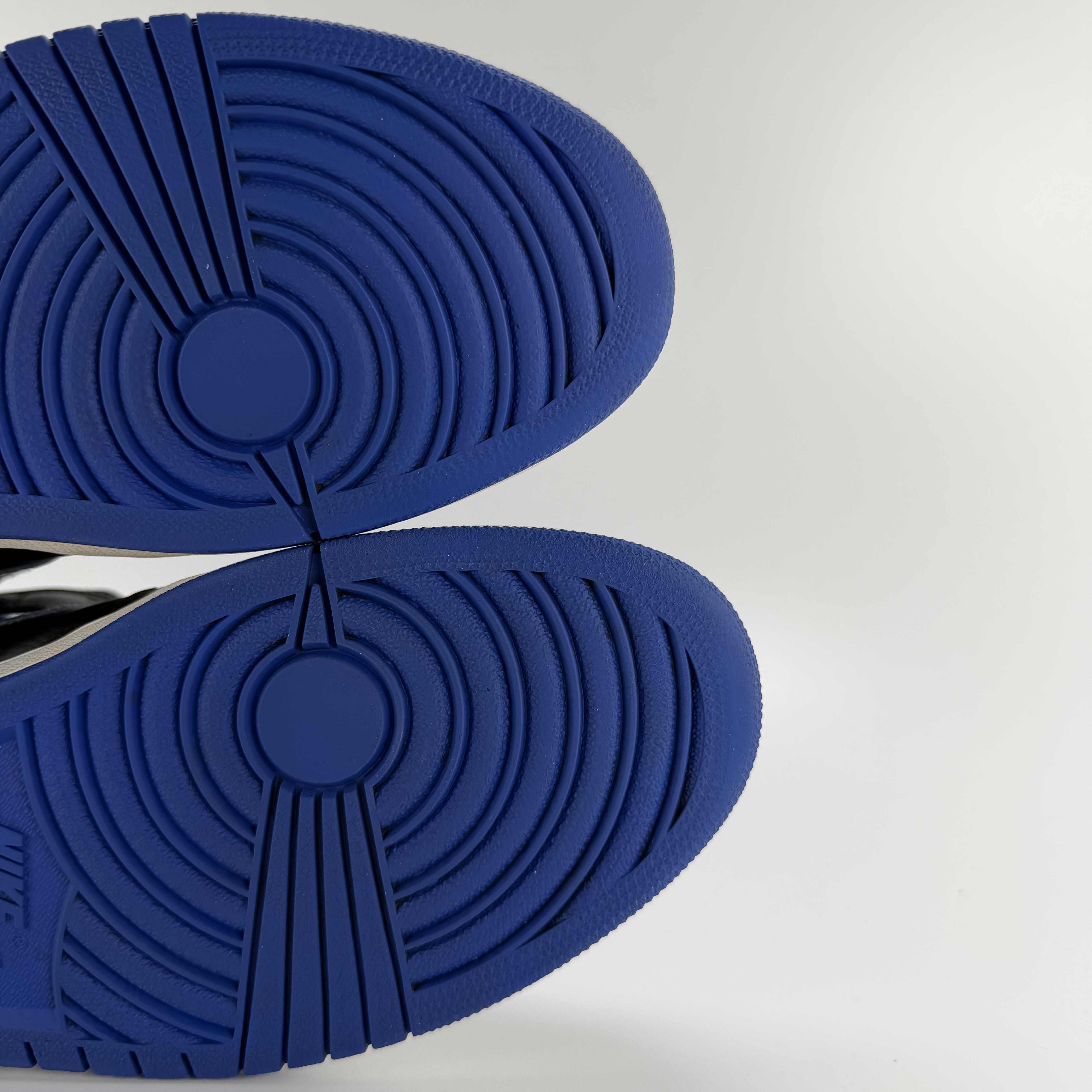 625863 Jordan 1 Mid Royal (2020)