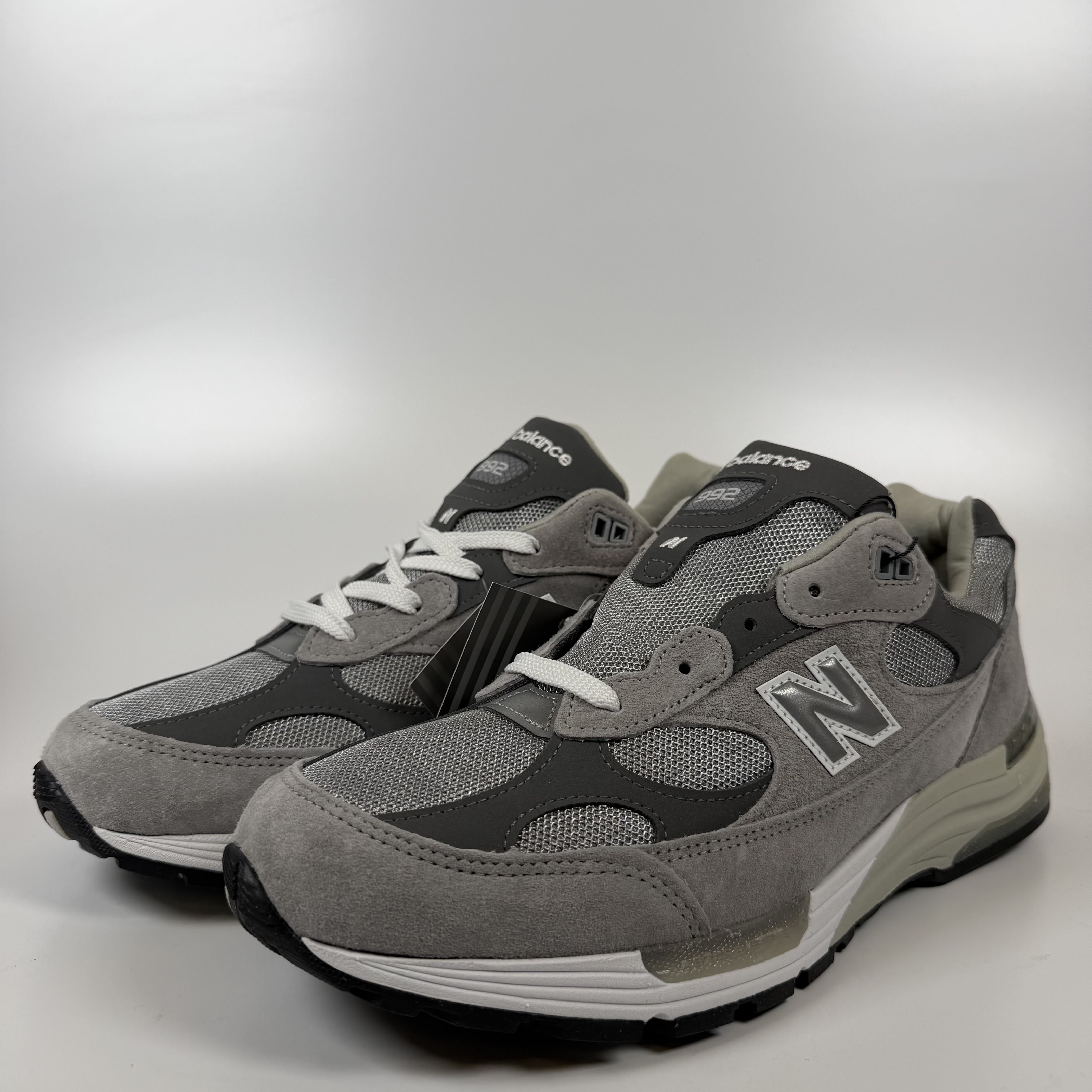 SP7863 New Balance 992 Grey