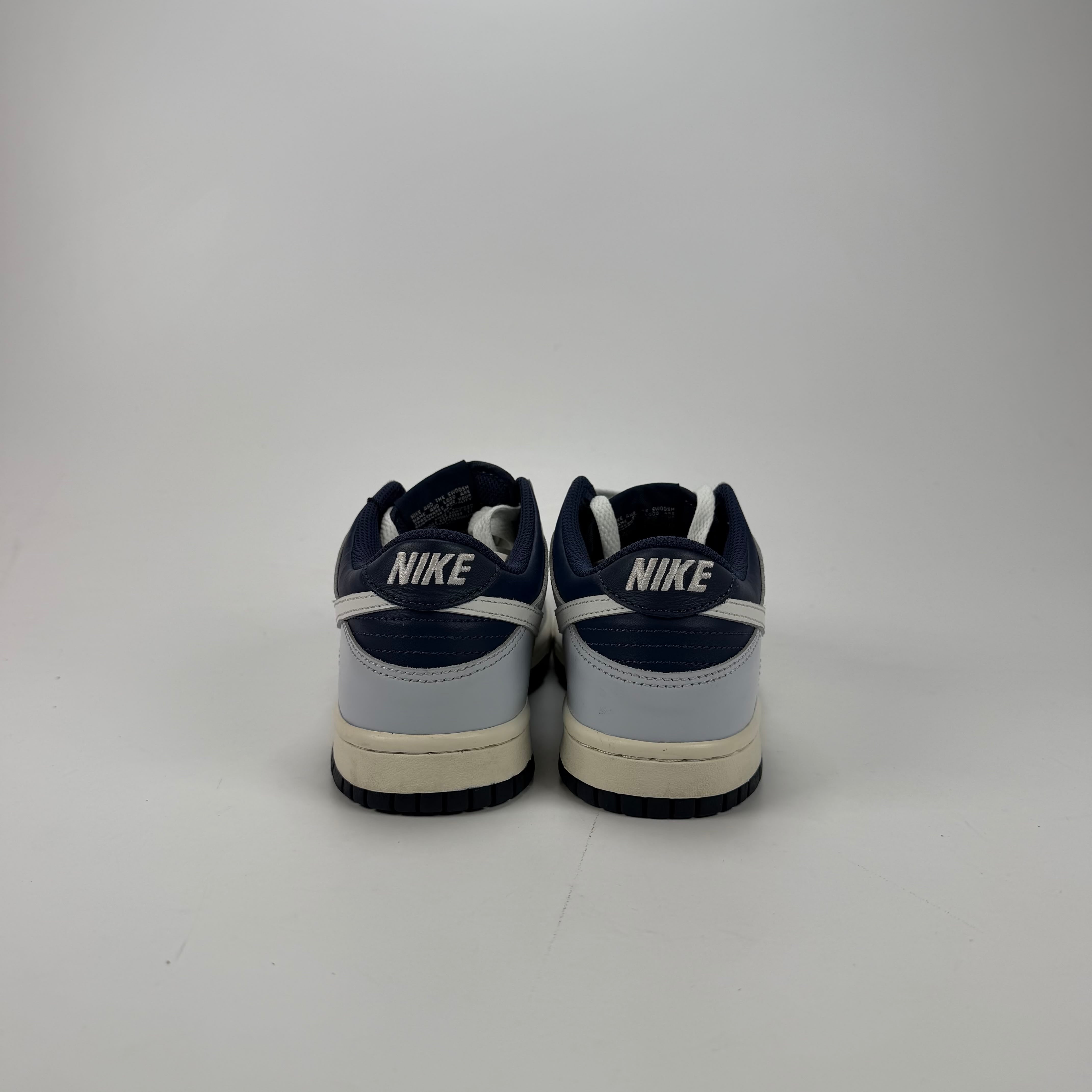SP4769 Nike Dunk Low Football Grey Midnight Navy (GS)