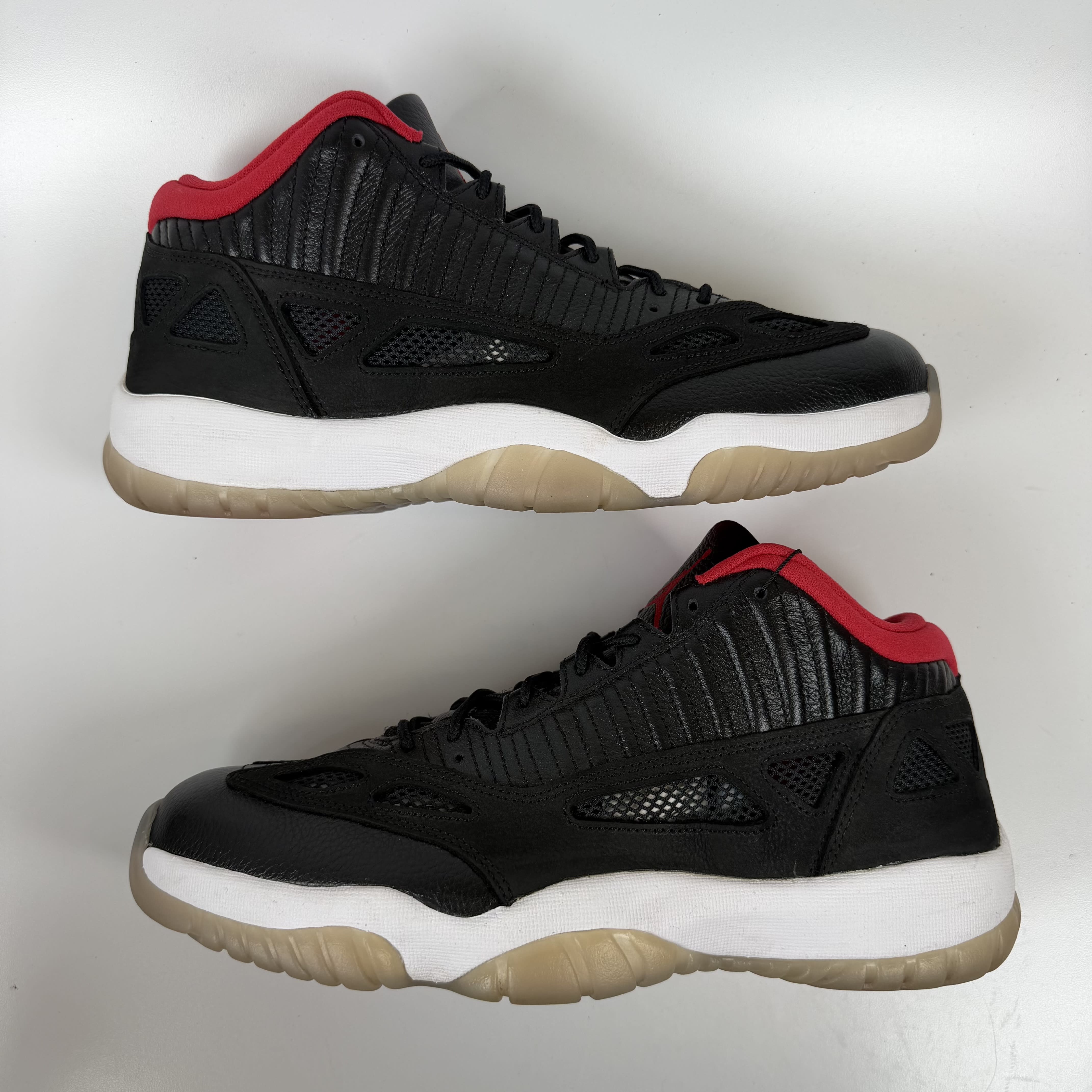 SP7852 Jordan 11 Retro Low IE Bred (2021)