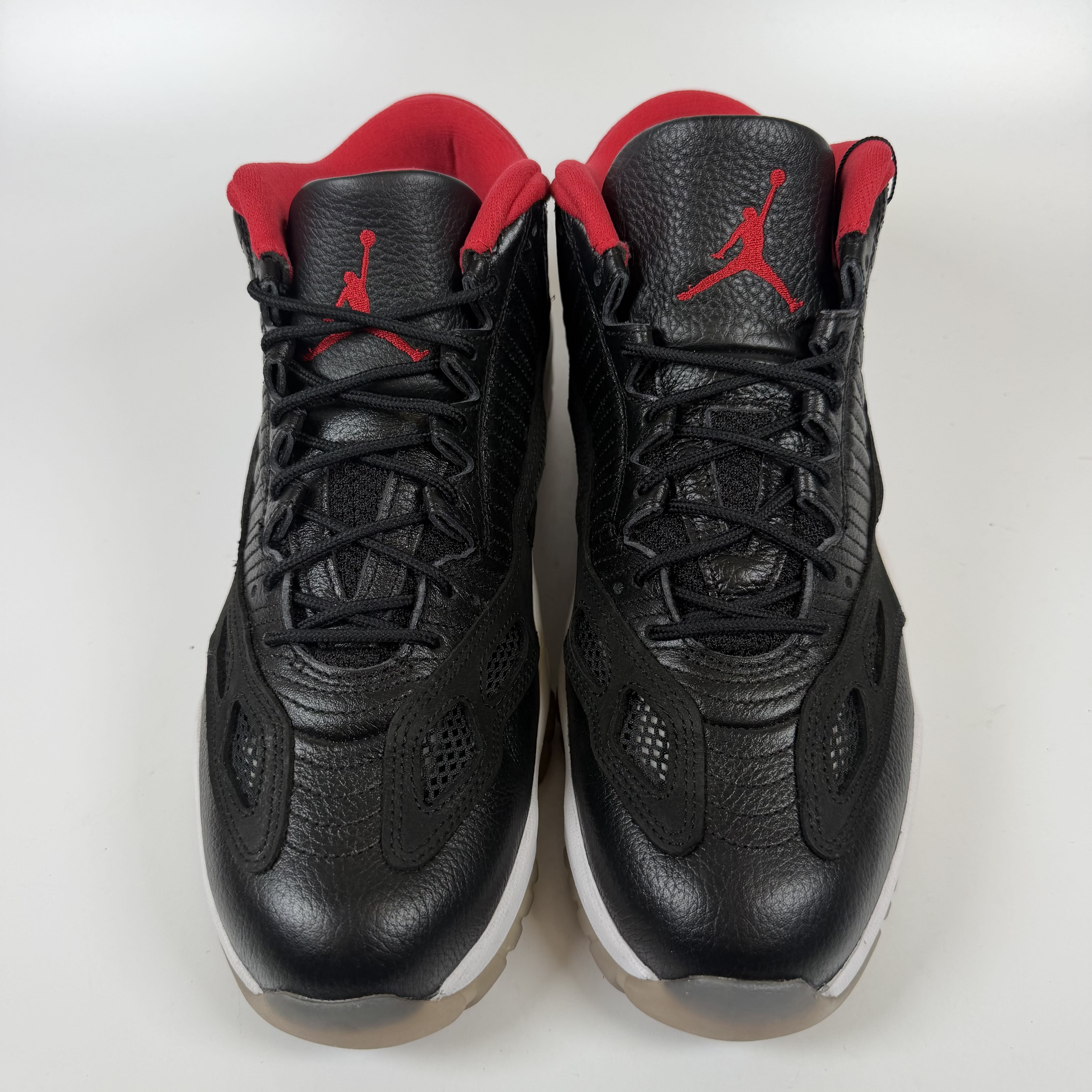 SP7852 Jordan 11 Retro Low IE Bred (2021)
