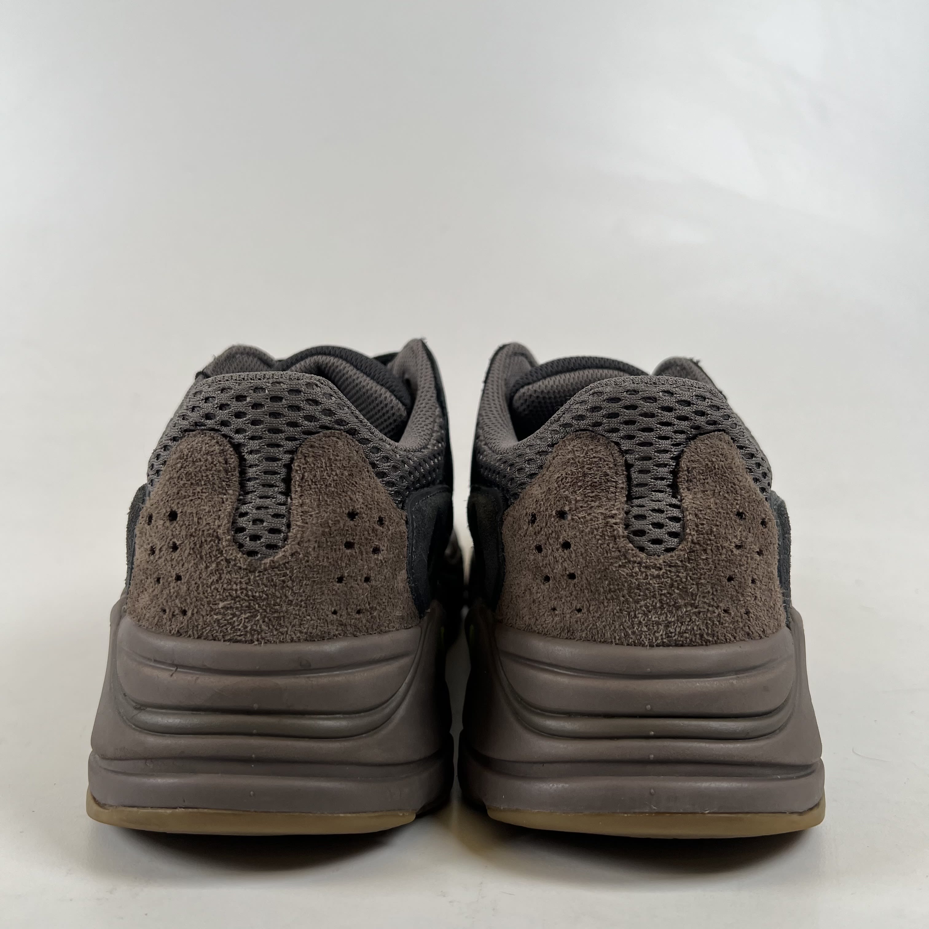 SP6378 adidas Yeezy Boost 700 Mauve