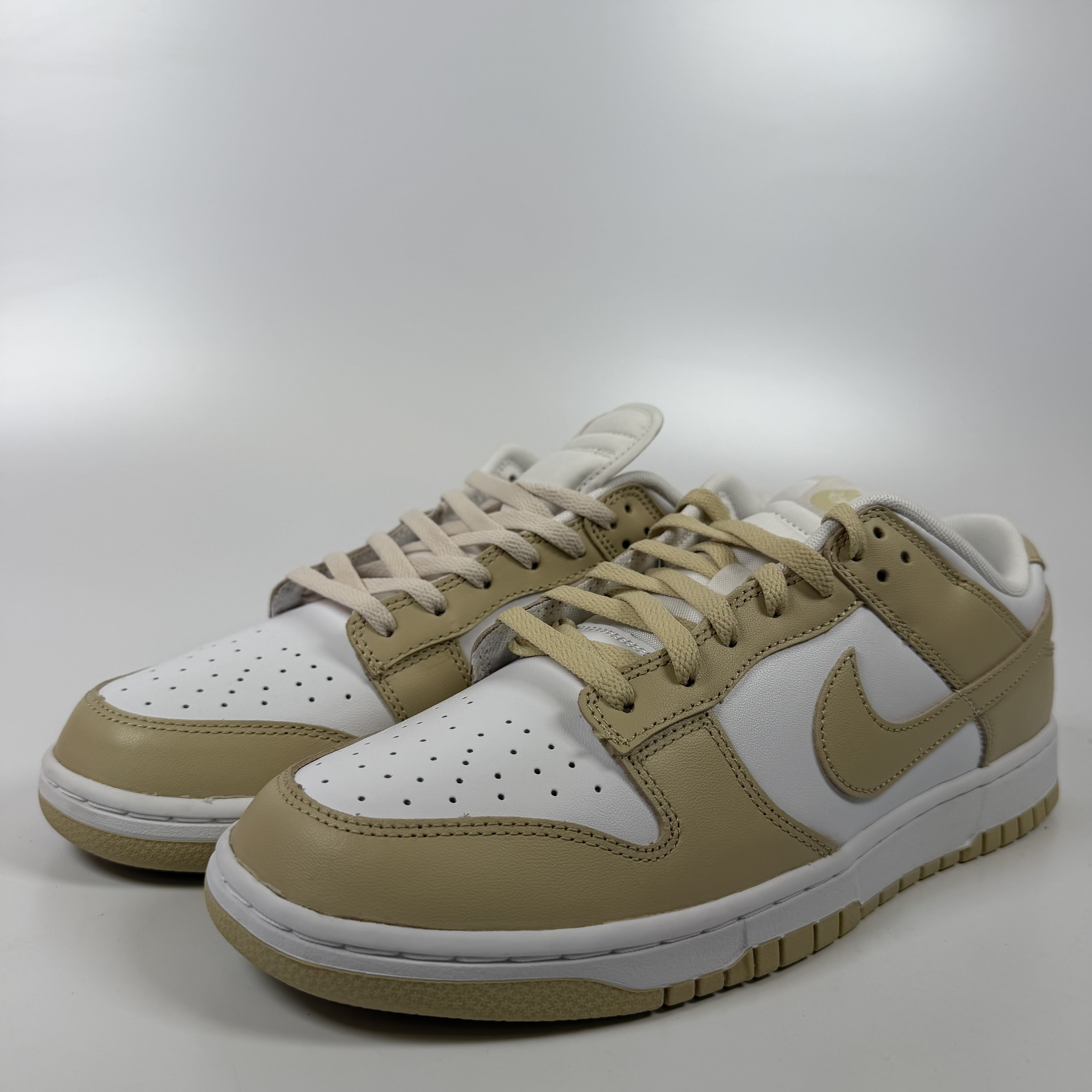 SP7877 Dunk Low 'Team Gold'