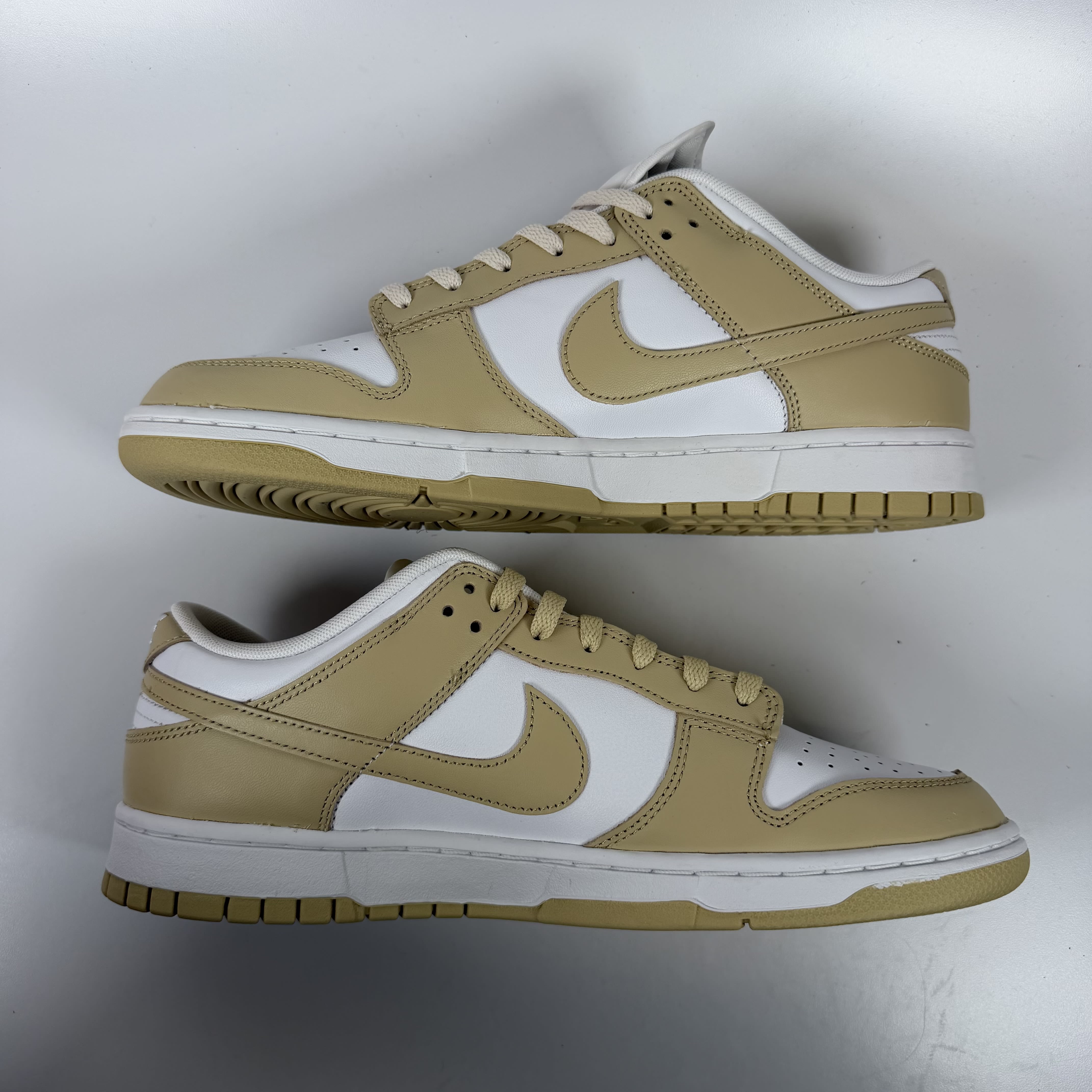 SP7877 Dunk Low 'Team Gold'