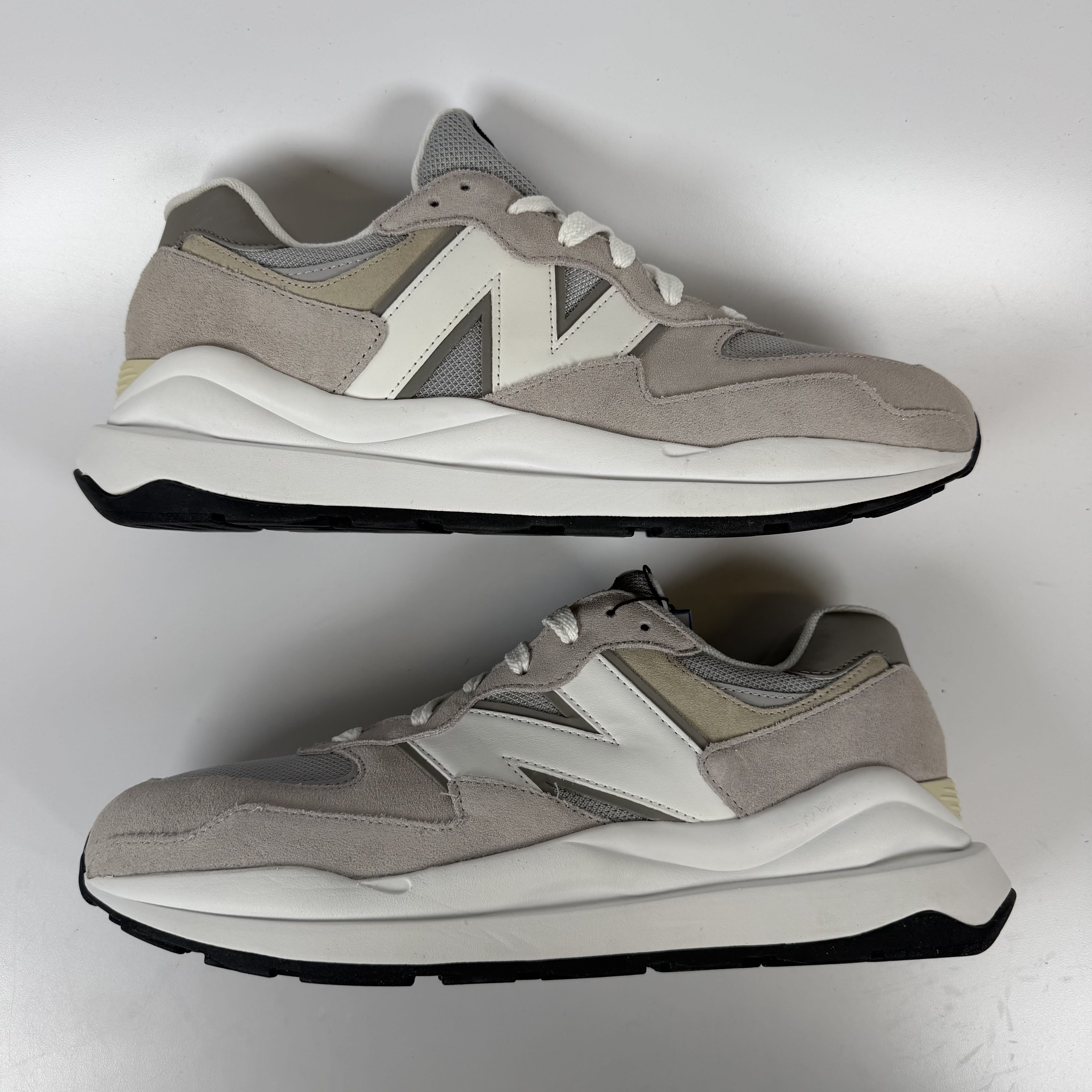 SP7860 New Balance 57/40 Rain Cloud