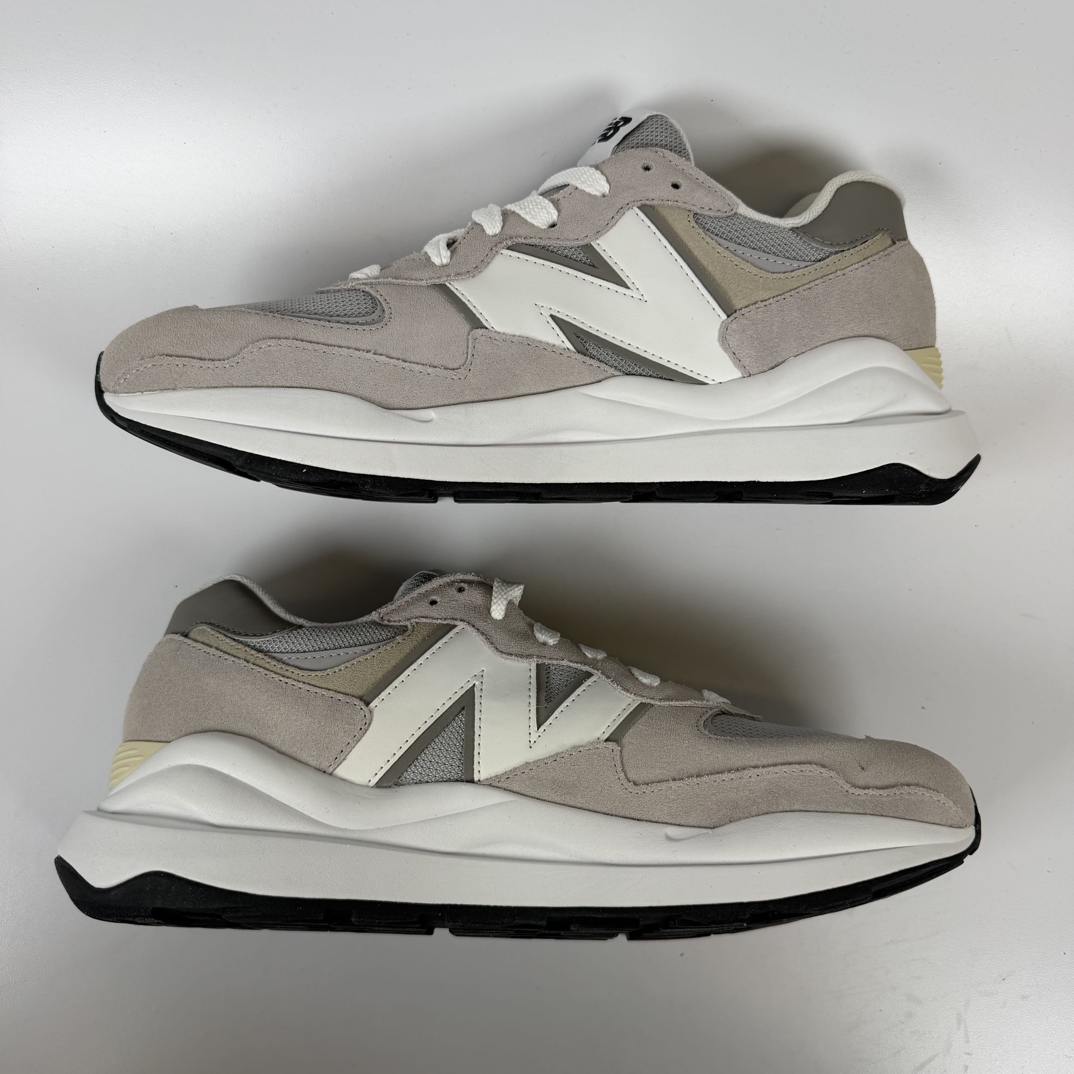 SP7860 New Balance 57/40 Rain Cloud