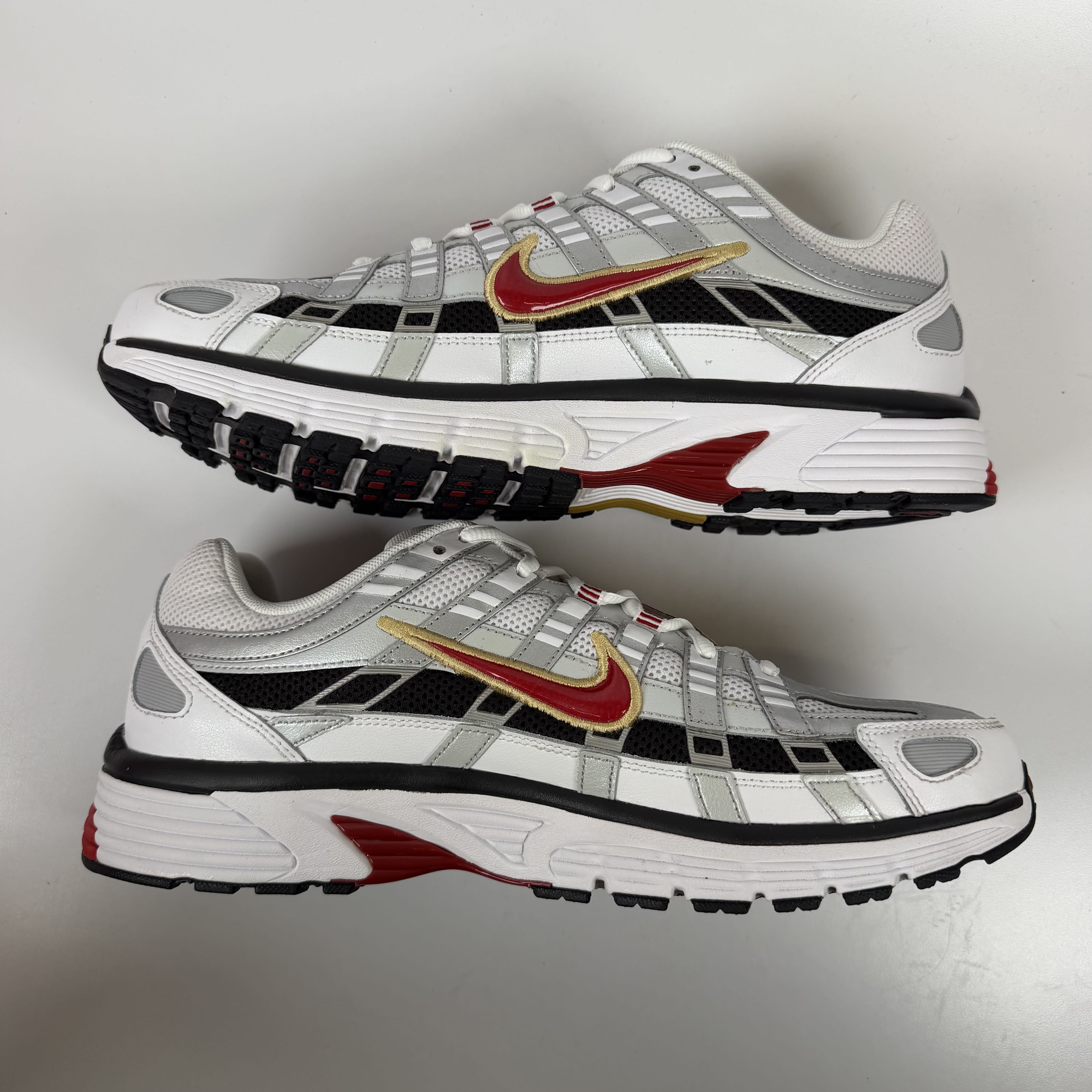 SP7802 Nike P-6000 Platinum Varsity Red