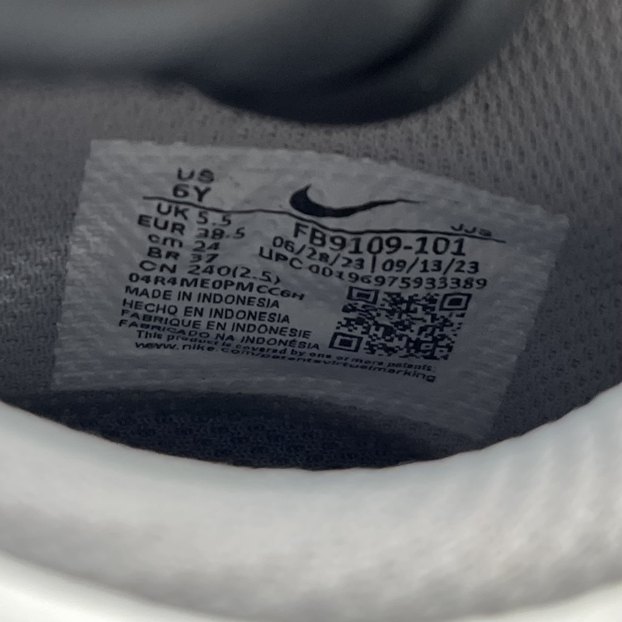 459695 Nike Dunk Low Platinum Tint Light Carbon (GS)