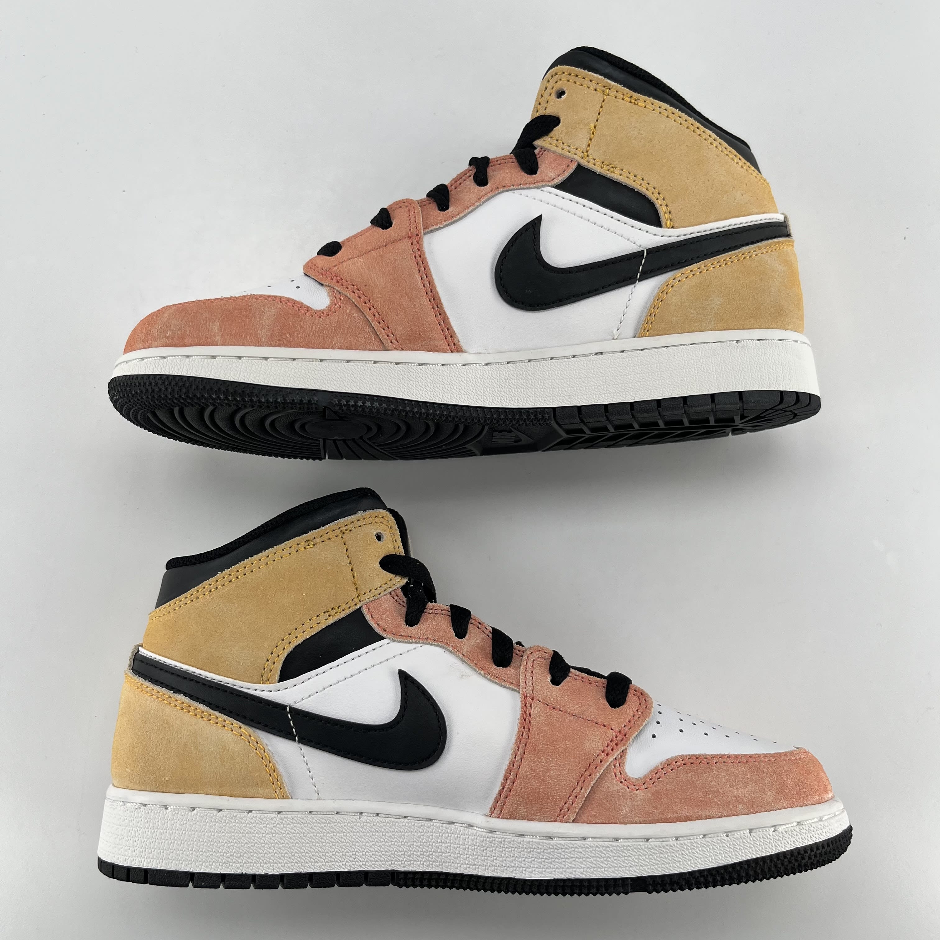 332432 Jordan 1 Mid SE Flight Club (GS)