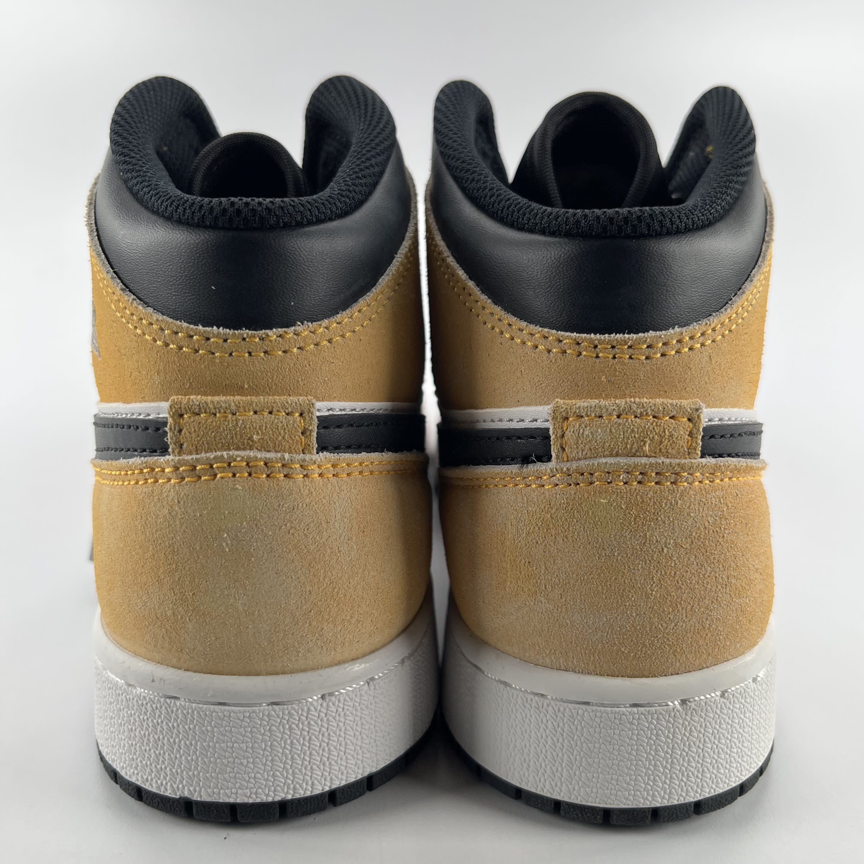 332432 Jordan 1 Mid SE Flight Club (GS)