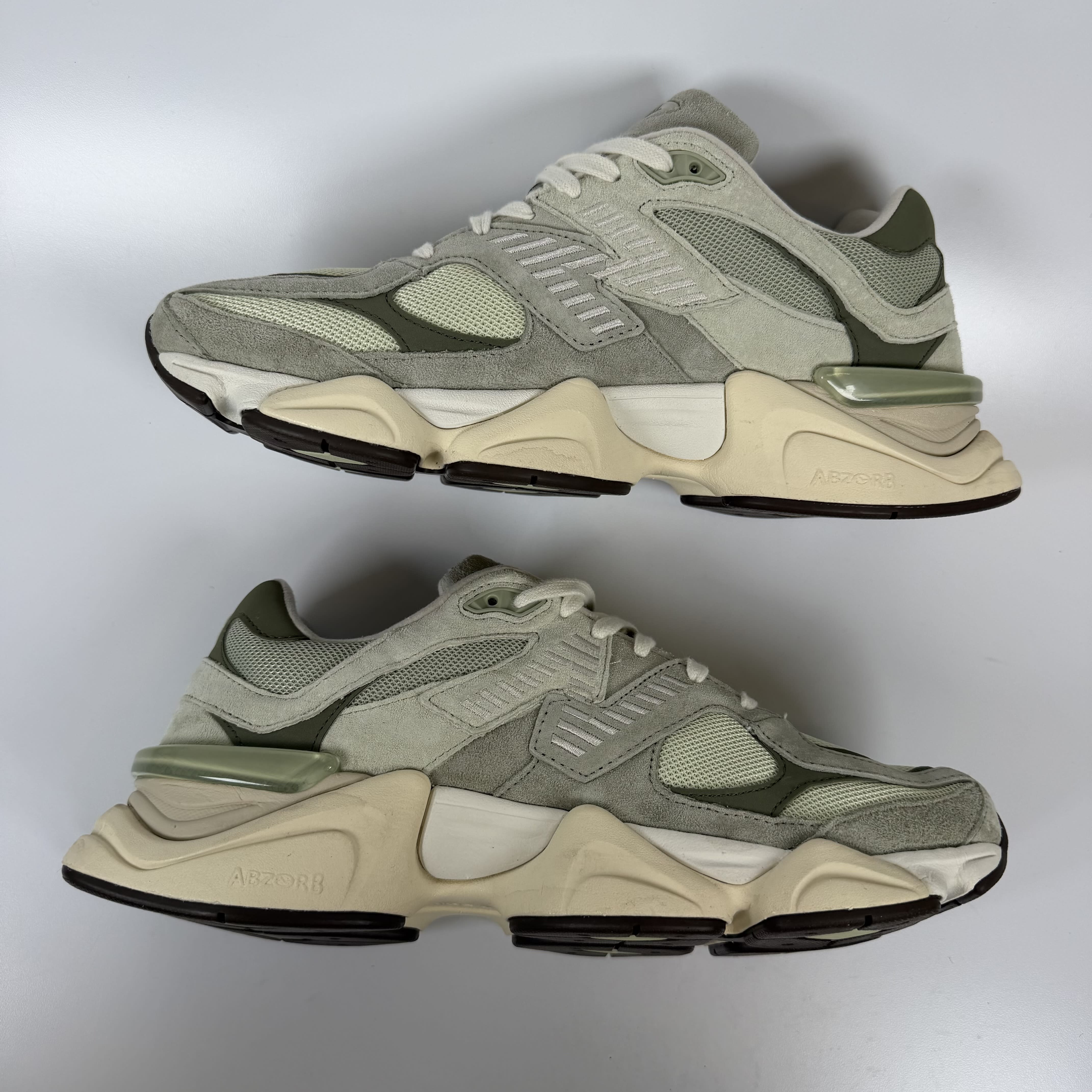SP7848 New Balance 9060 Olivine