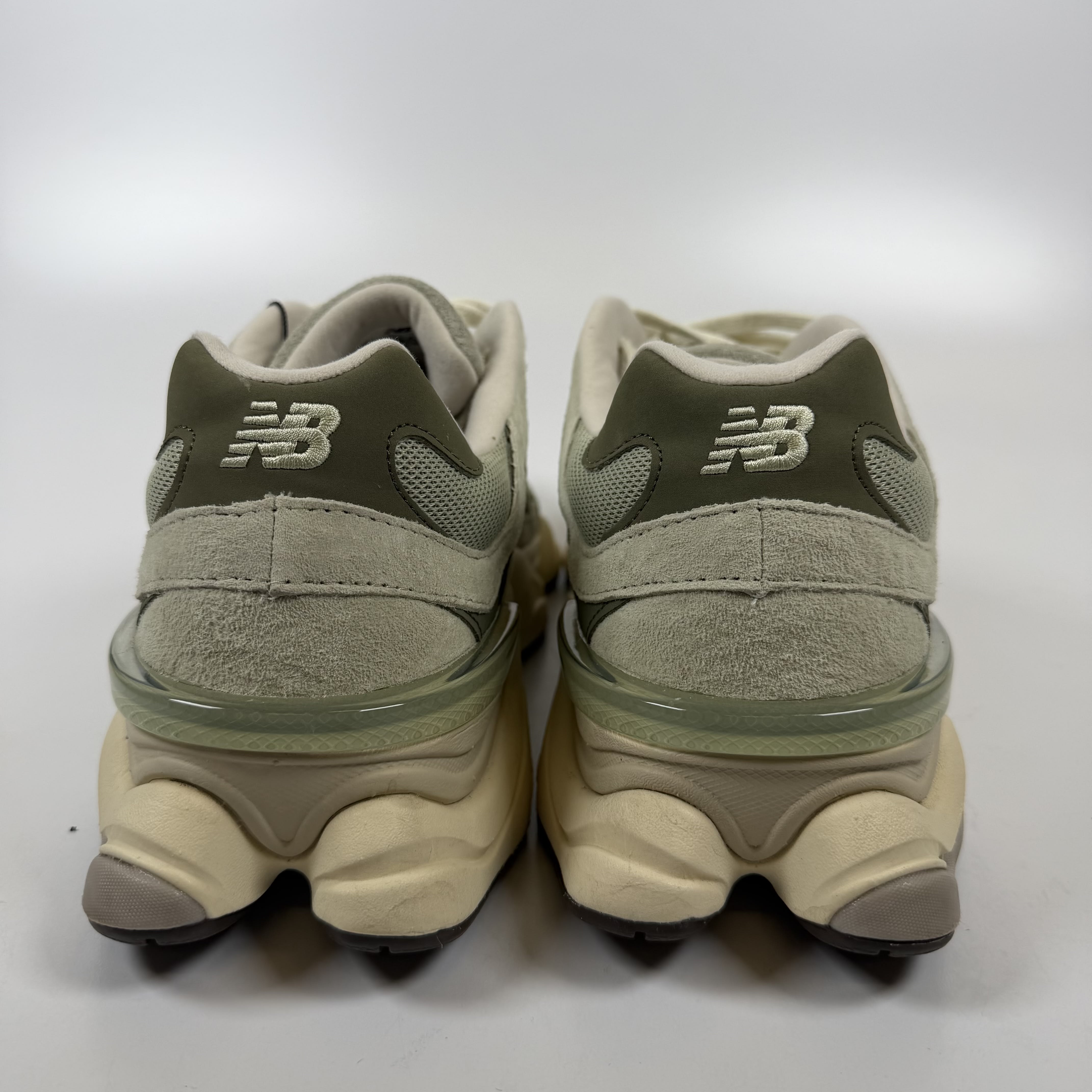 SP7848 New Balance 9060 Olivine