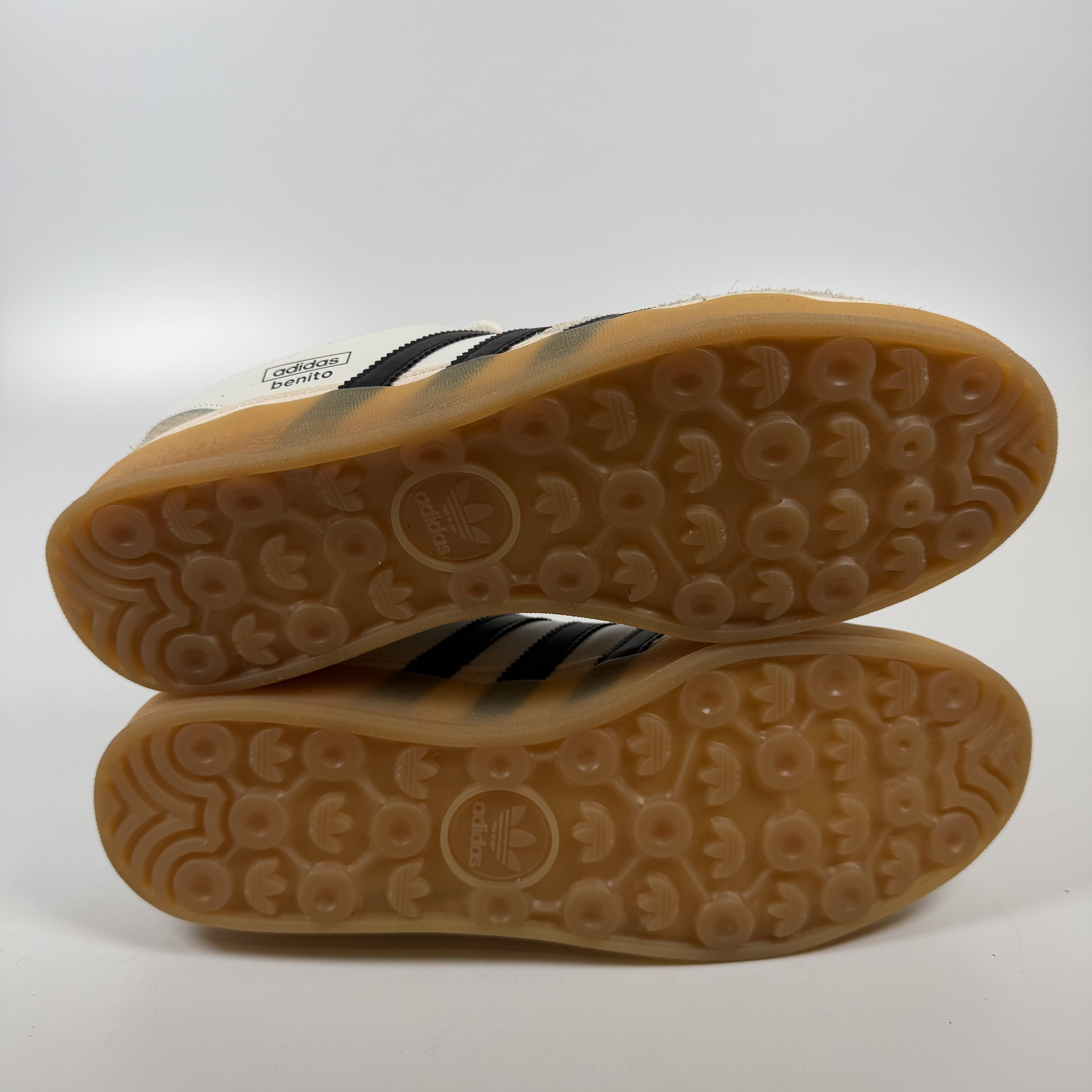 SP8882 adidas Gazelle Indoor Bad Bunny