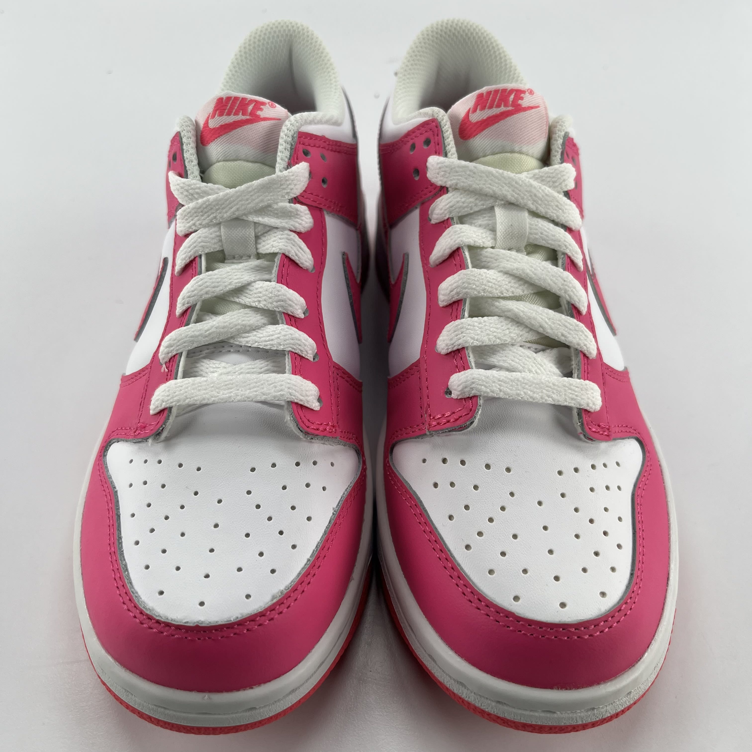269416 Nike Dunk Low Laser Fuchsia (GS)