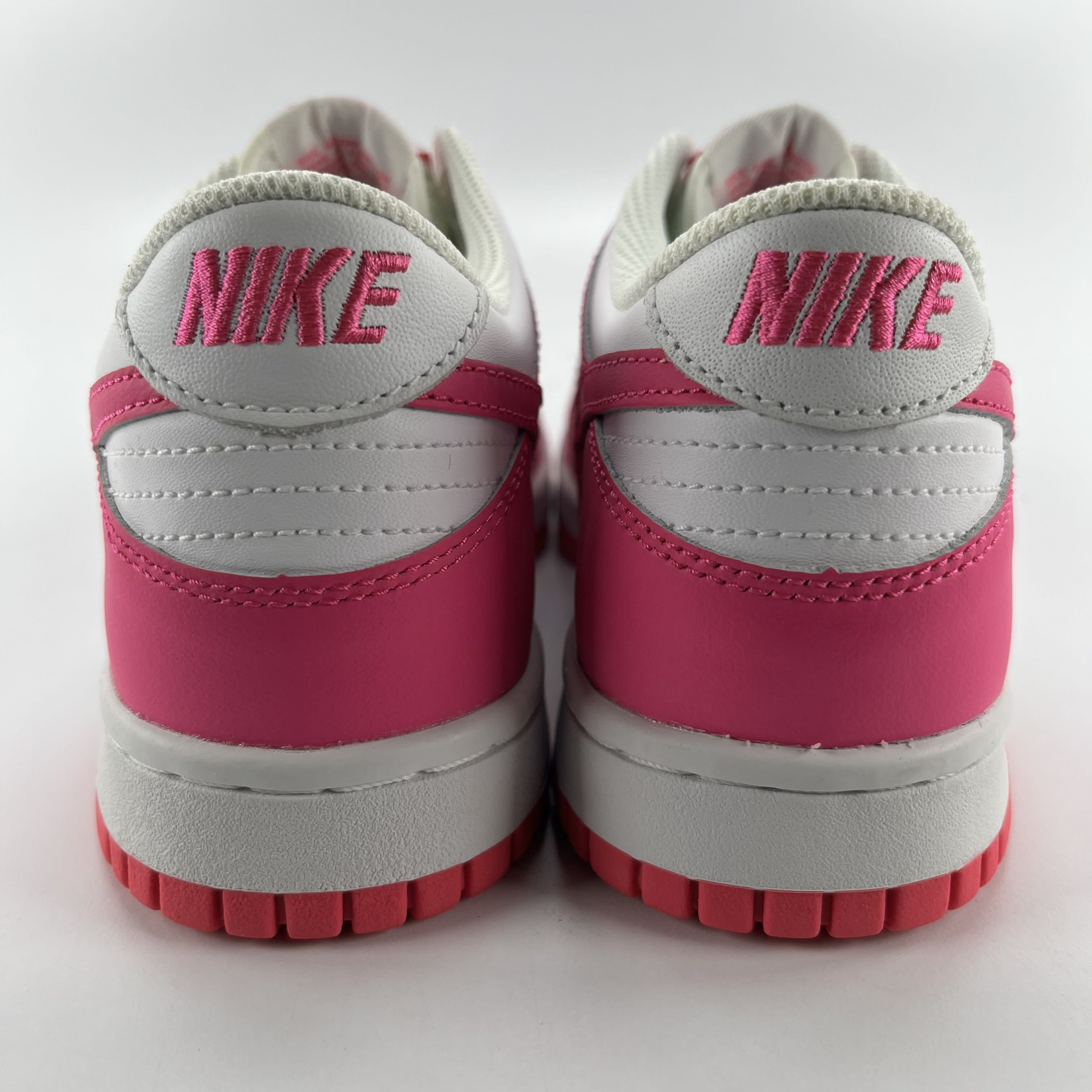 269416 Nike Dunk Low Laser Fuchsia (GS)