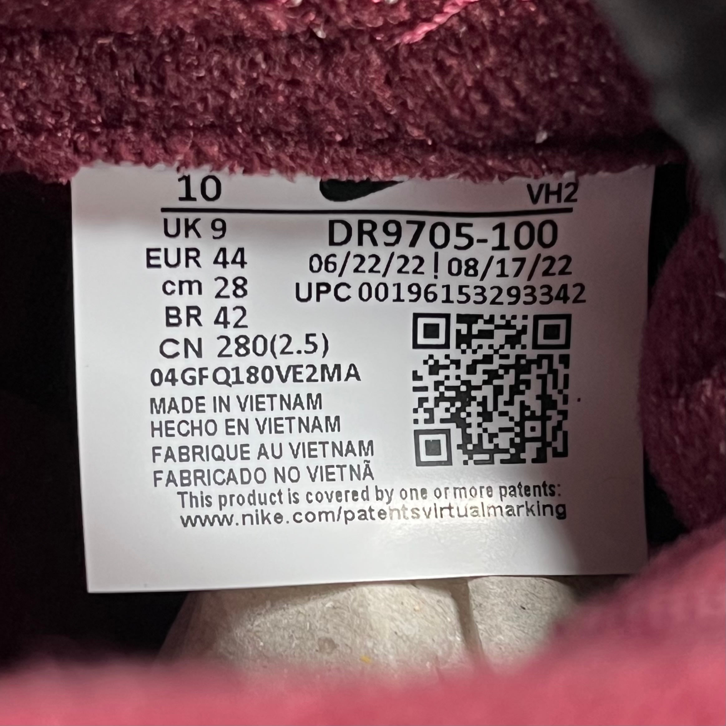 436917 Dunk Low Premium 'Valentine's Day'