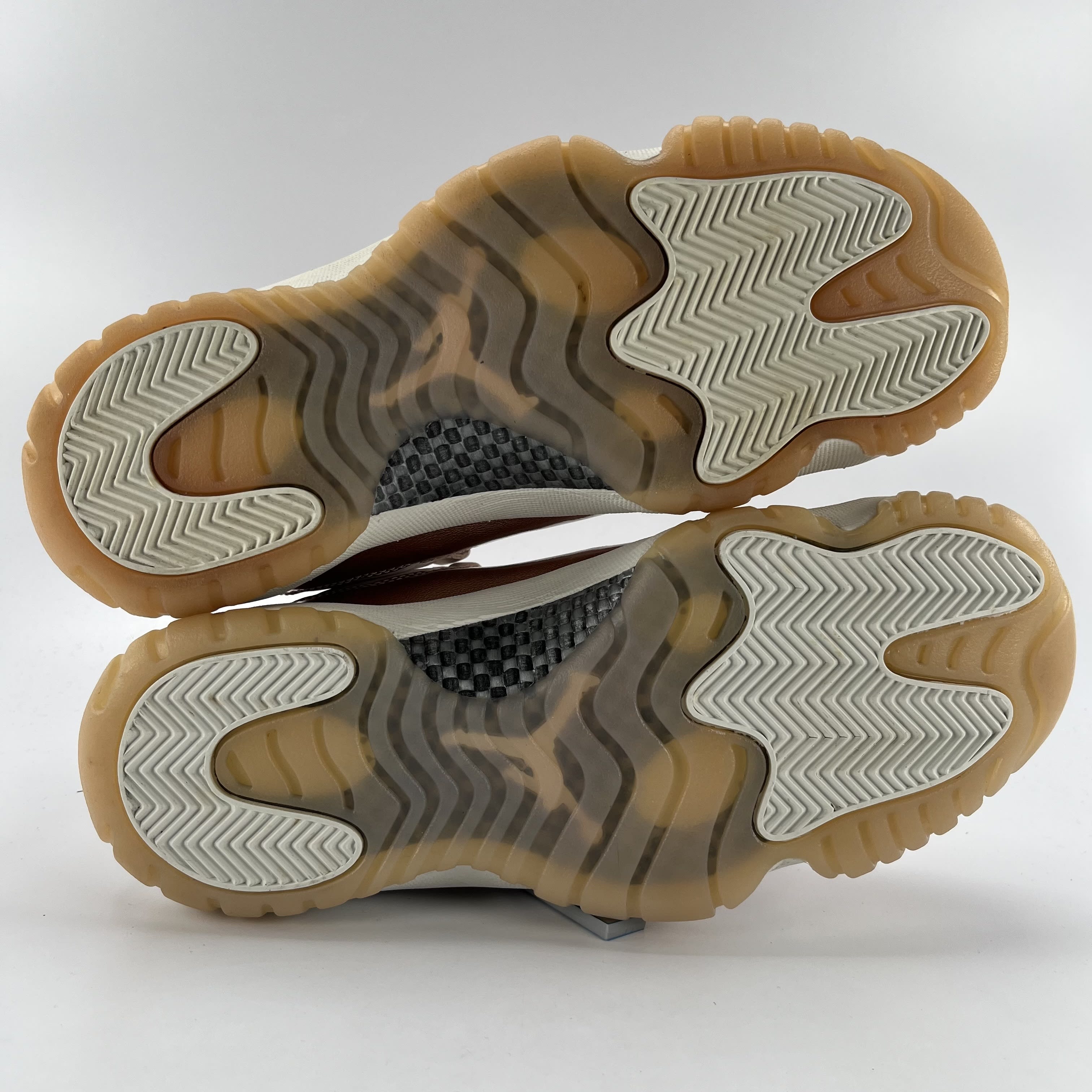 394556 Wmns Jordan 11 Low Rose Gold