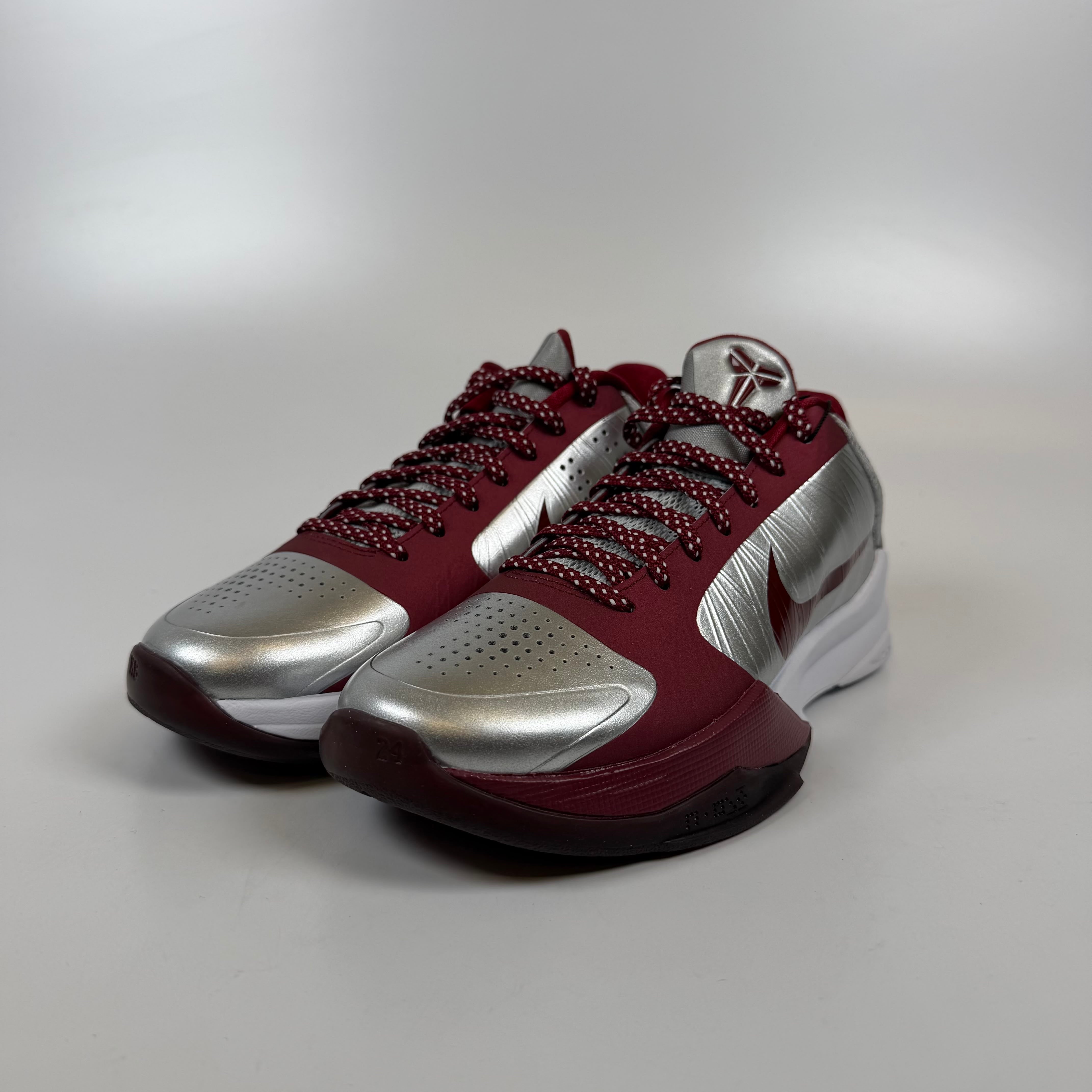 SP11954 Nike Kobe 5 Protro Lower Merion Aces Away (2026)