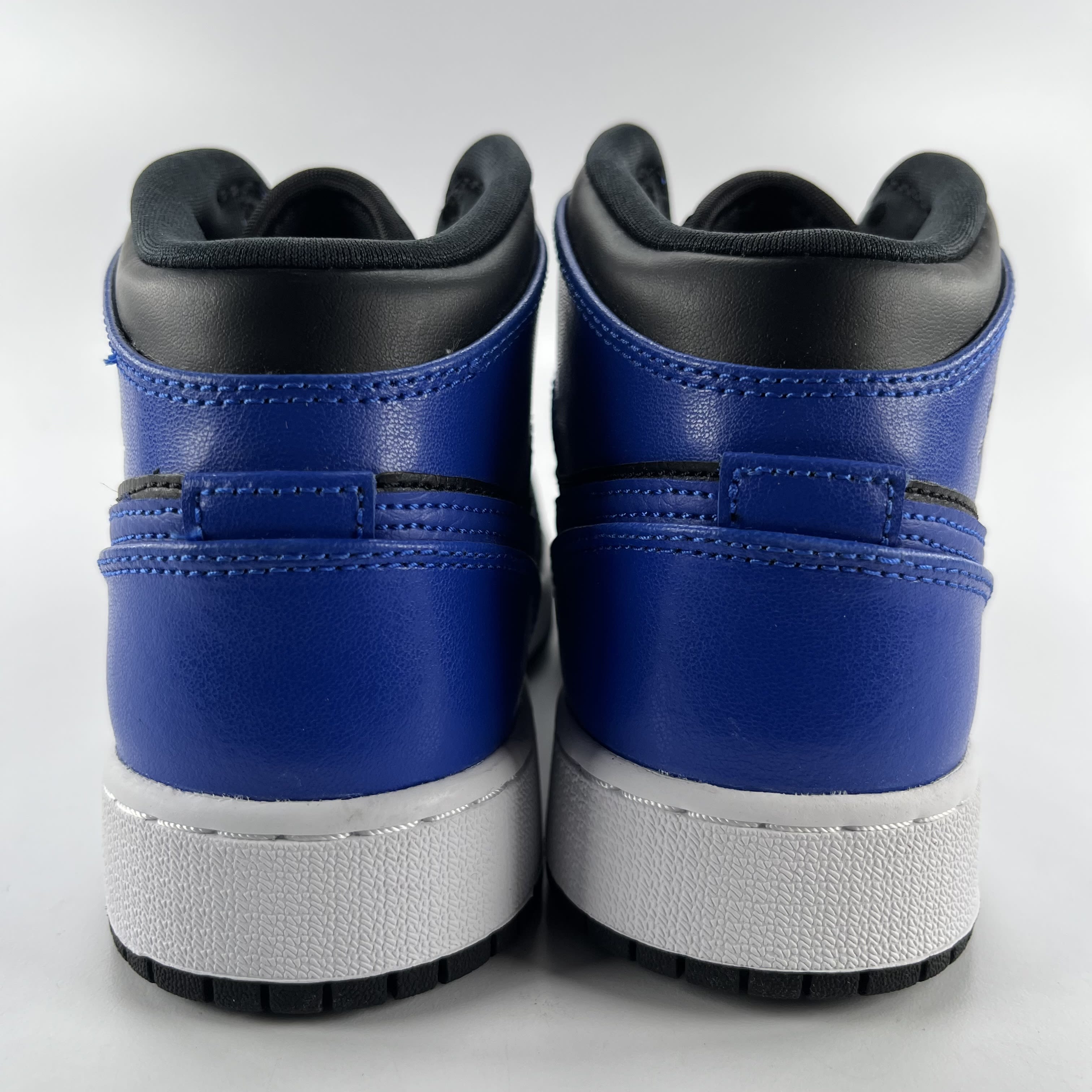 279792 Air Jordan 1 Mid GS 'Hyper Royal'