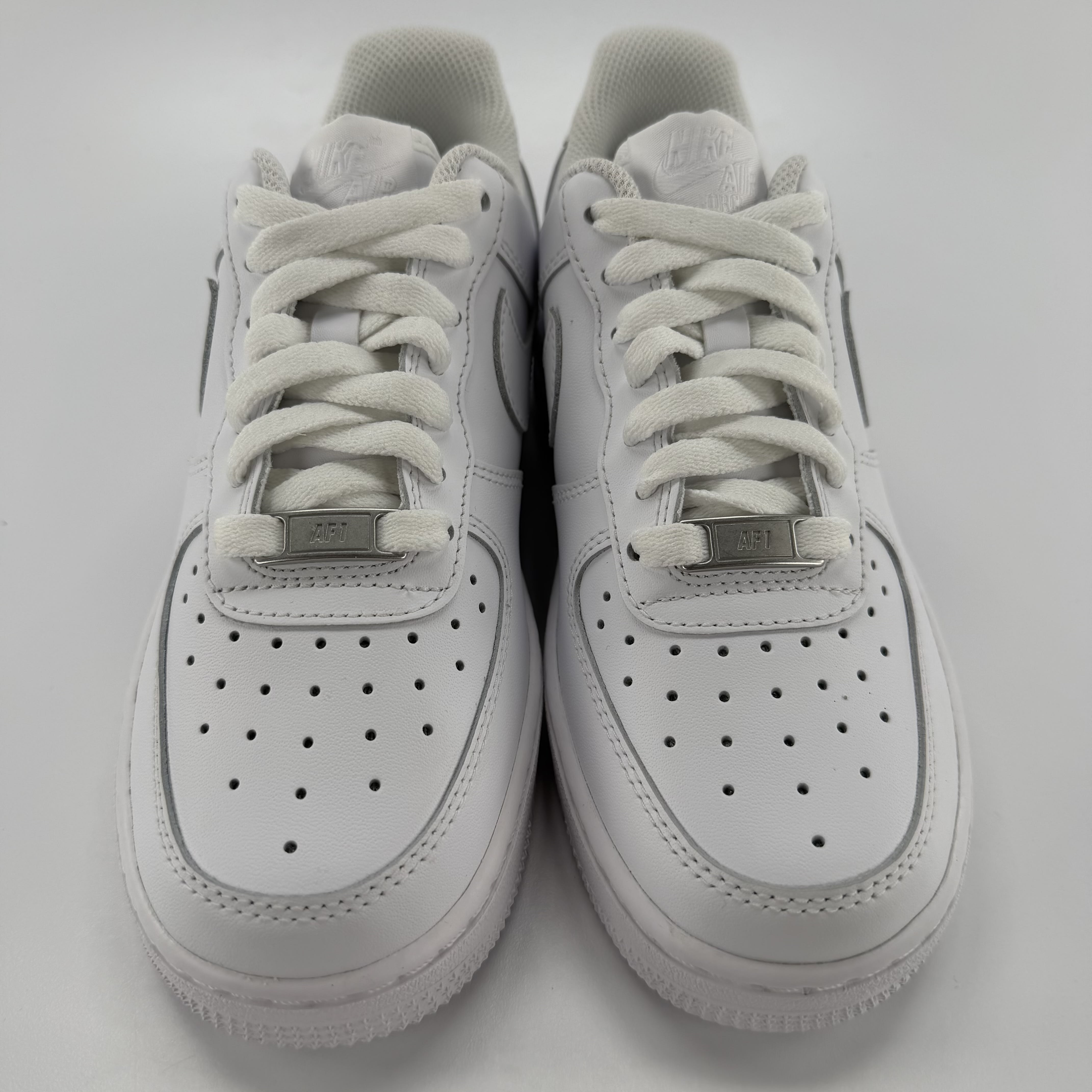 636032 Wmns Air Force 1 '07 'White'