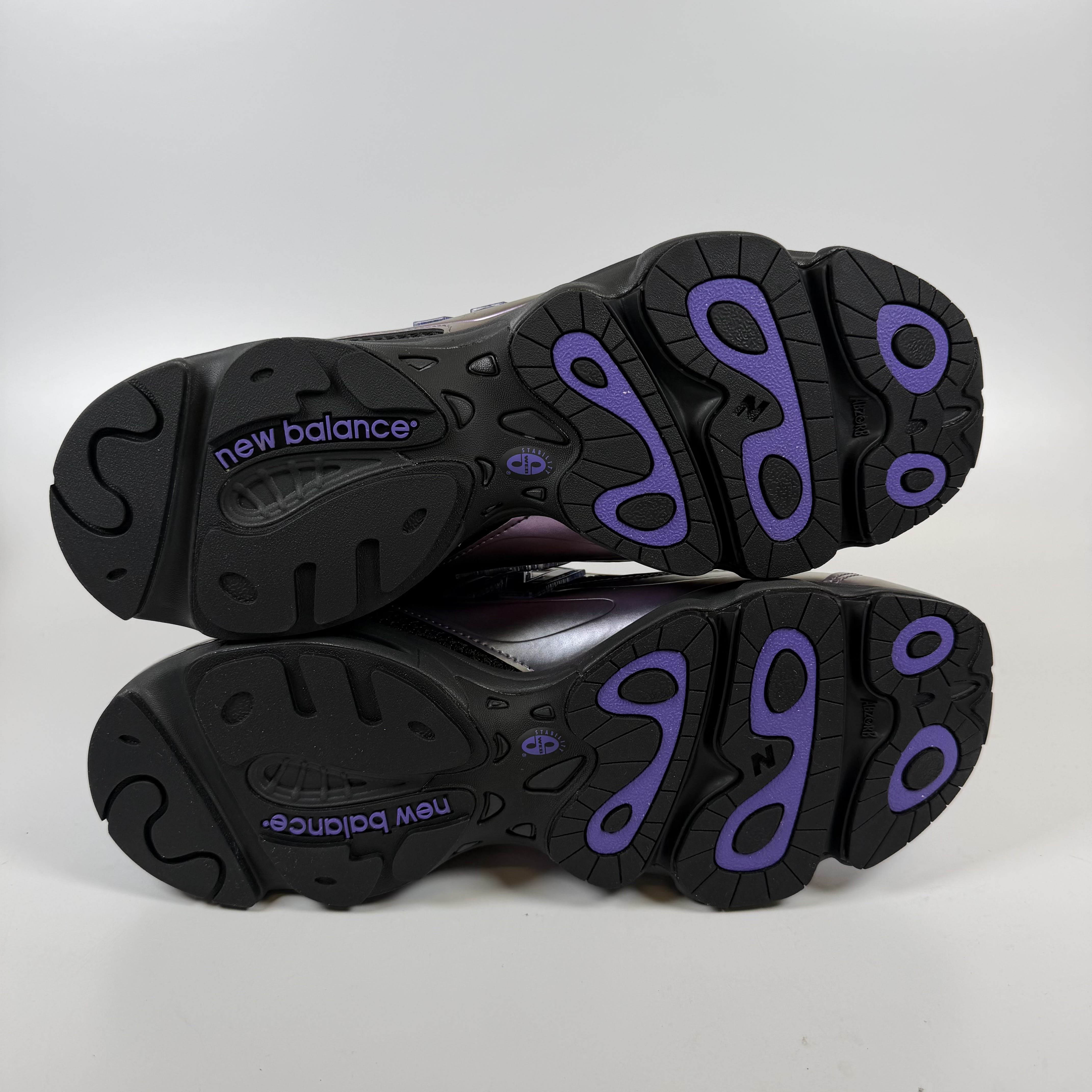 SP8998 New Balance 1000 Faded Black Electric Indigo