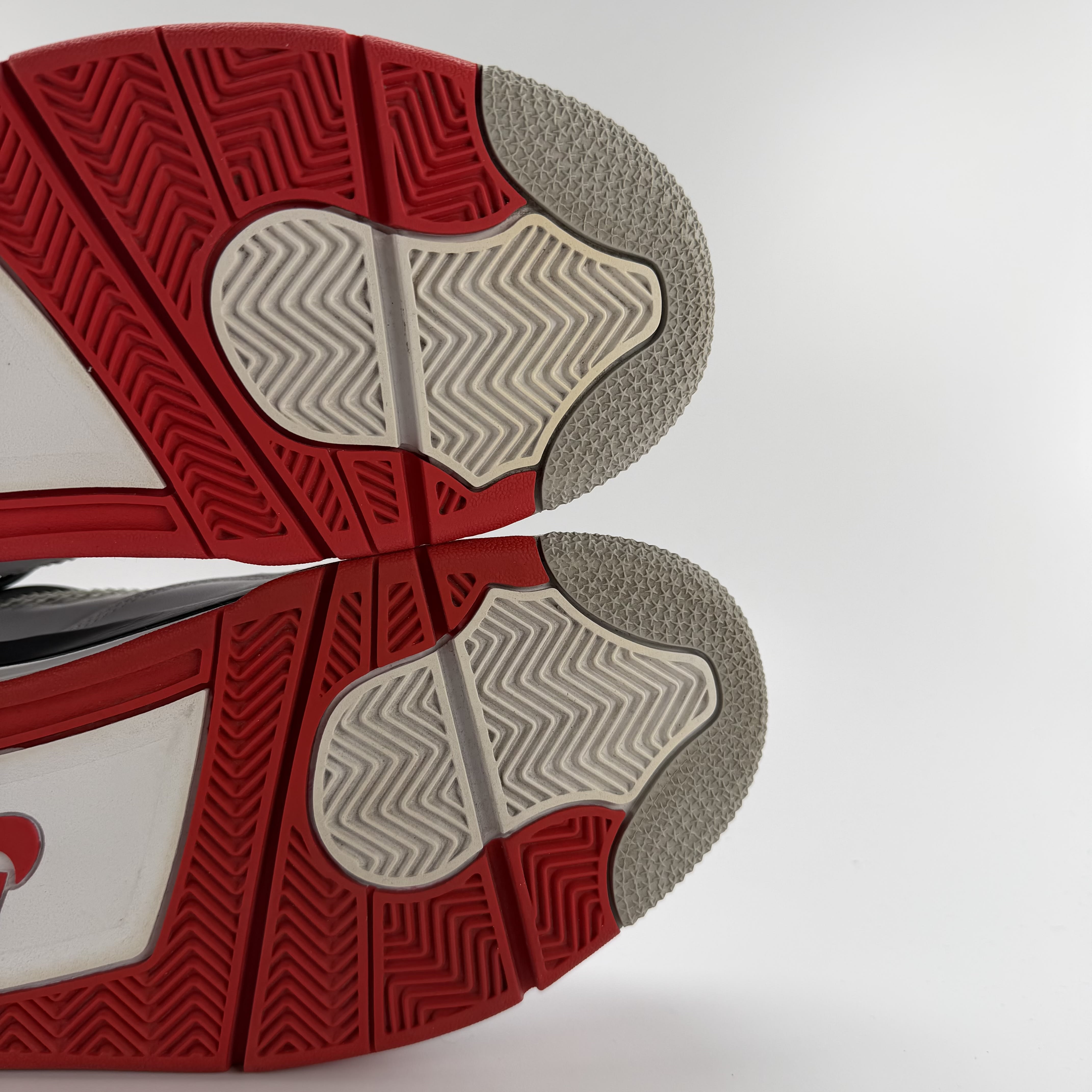 621411 Jordan 4 Retro Fire Red (2020)