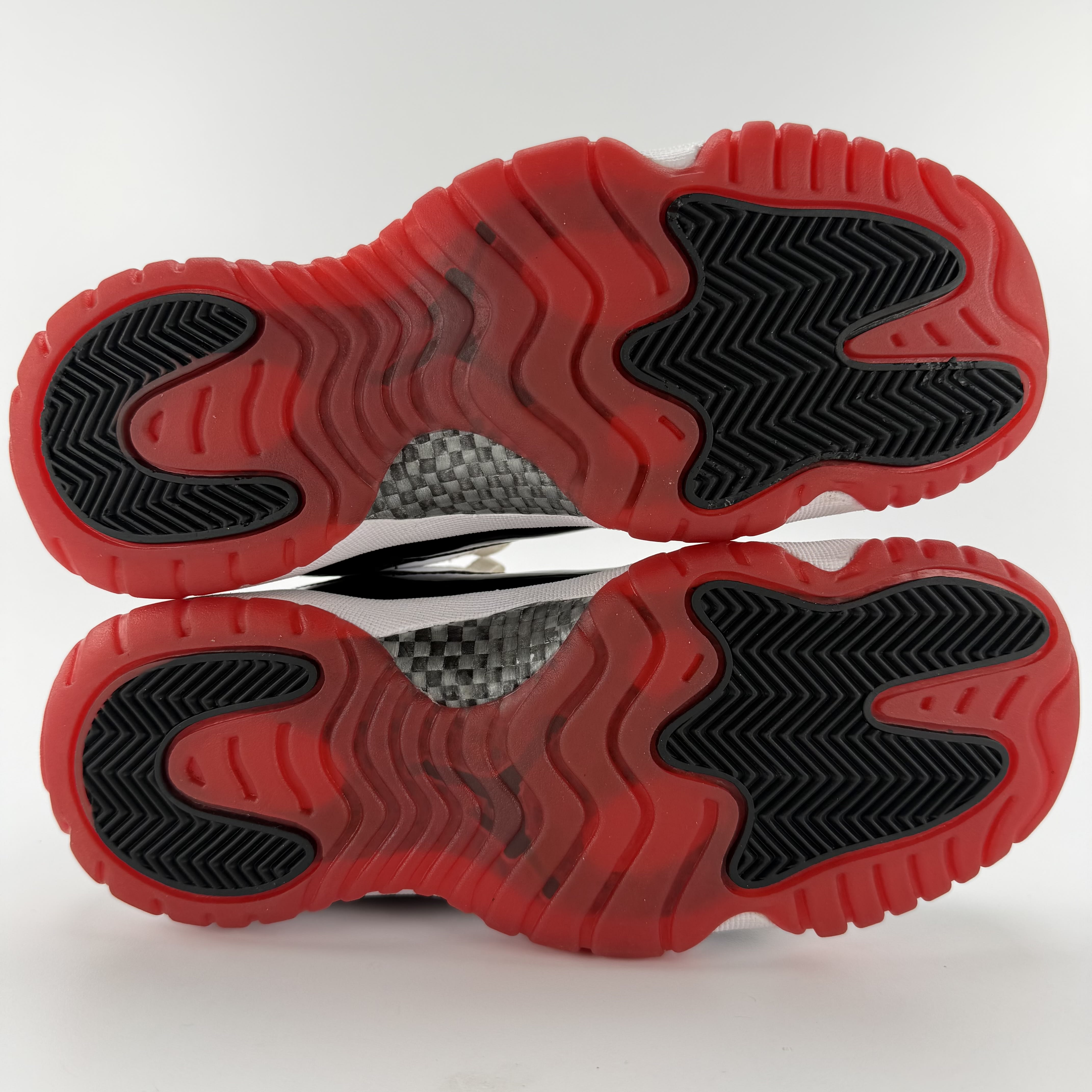 713049 Air Jordan 11 Retro Low GS 'Concord-Bred'