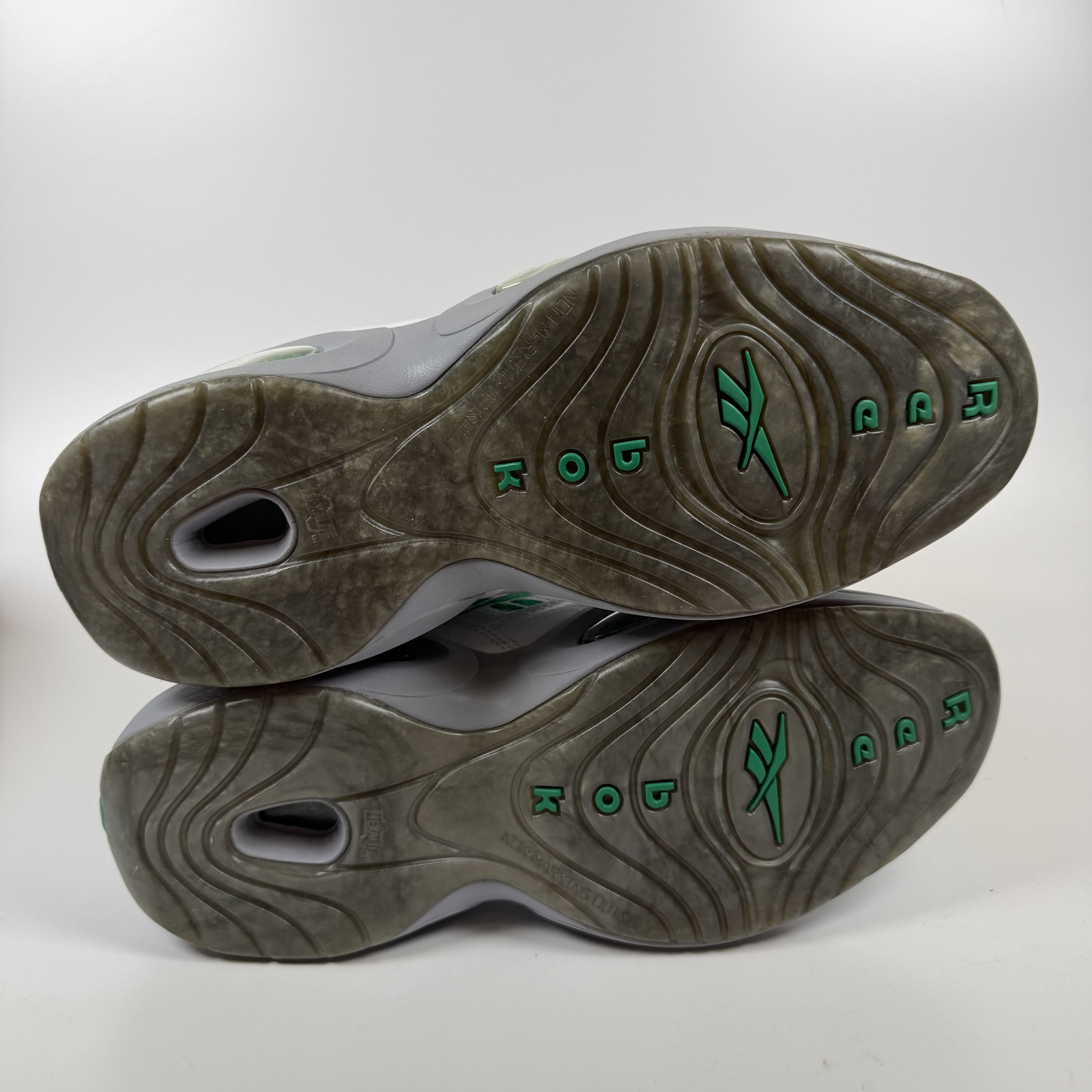 SP7858 Reebok Question Mid Philadelphia Eagles