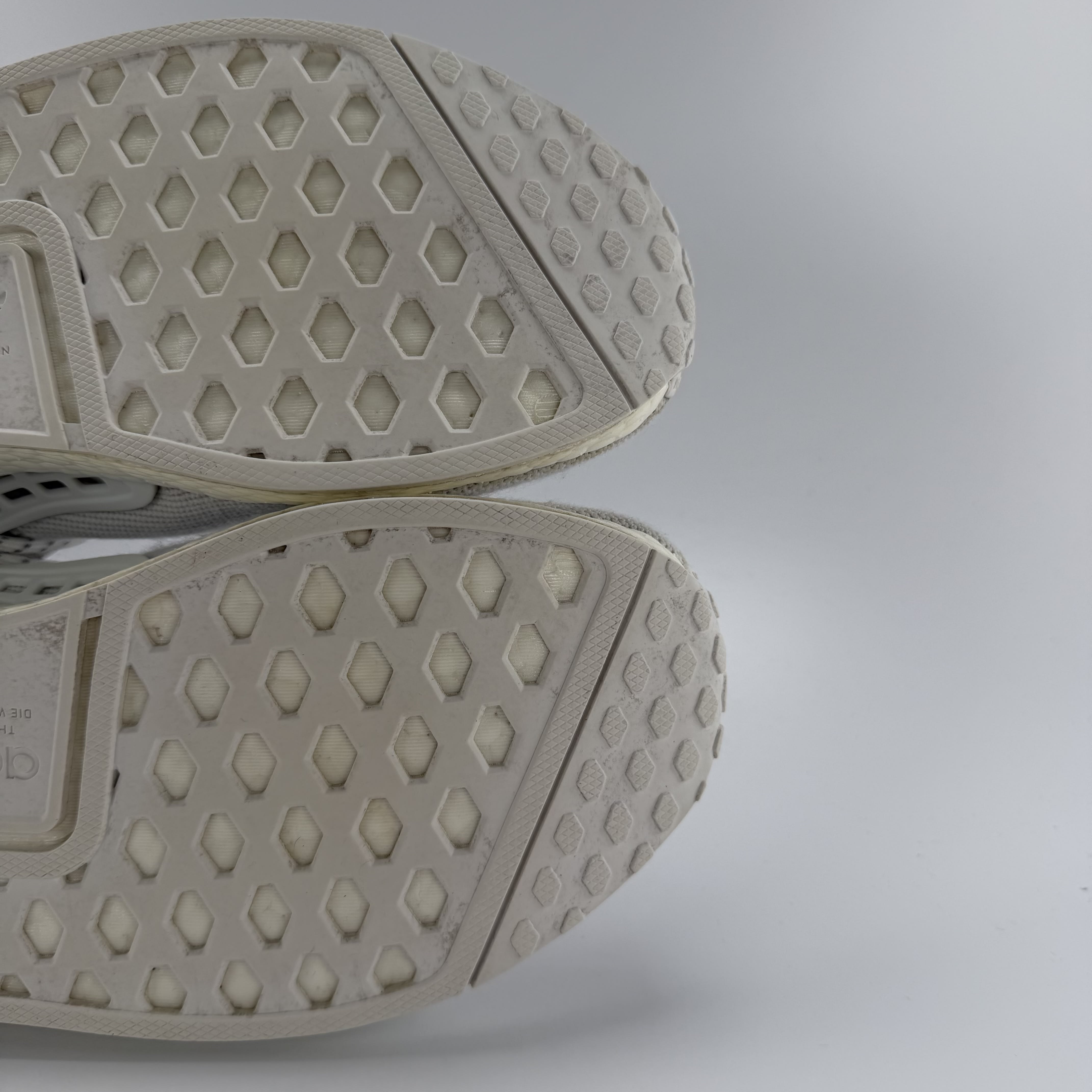 824490 adidas NMD Hu Pharrell Extra Eye White