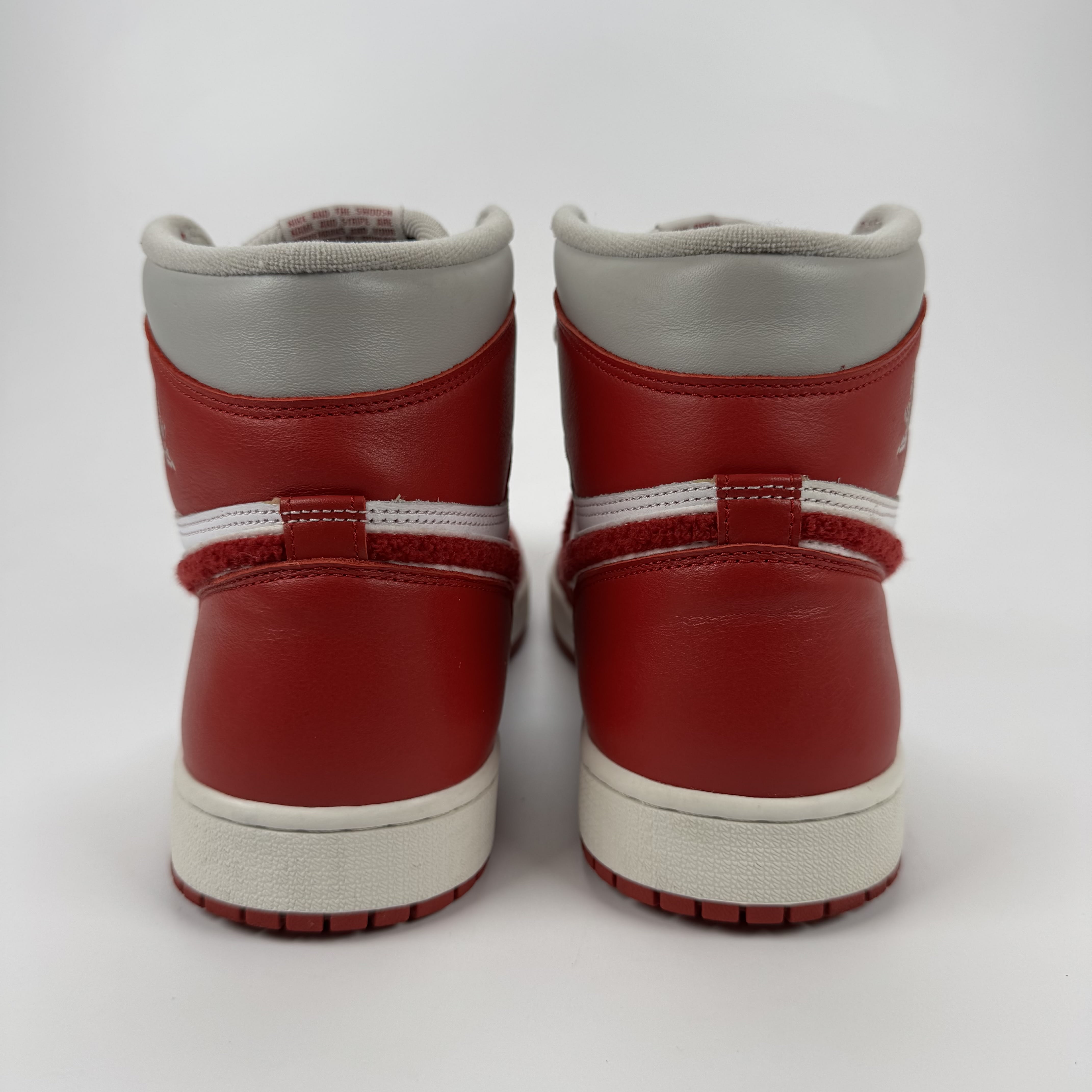 SP2830 Jordan 1 Retro High OG Varsity Red (Women's)