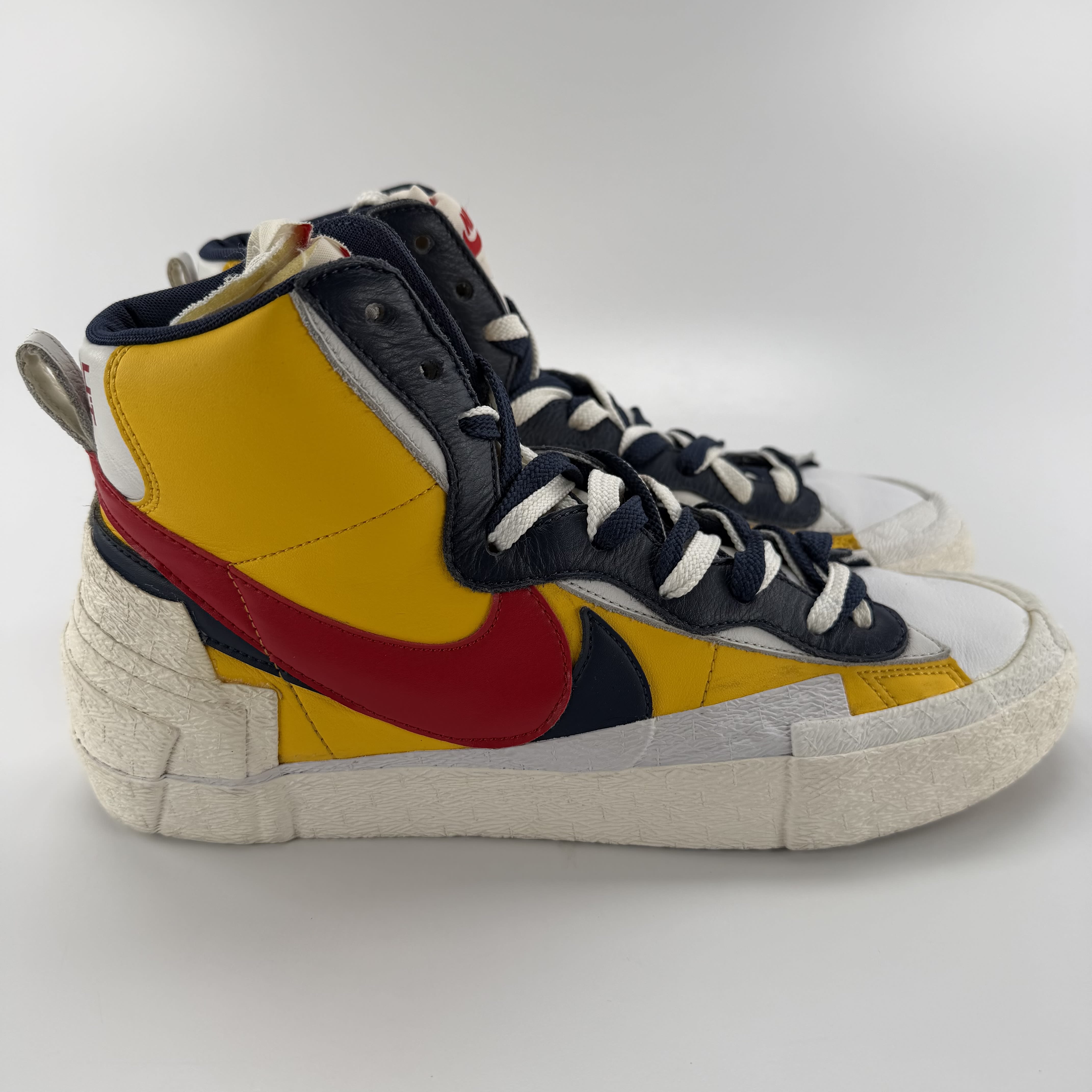 282365 Nike Blazer Mid sacai Snow Beach