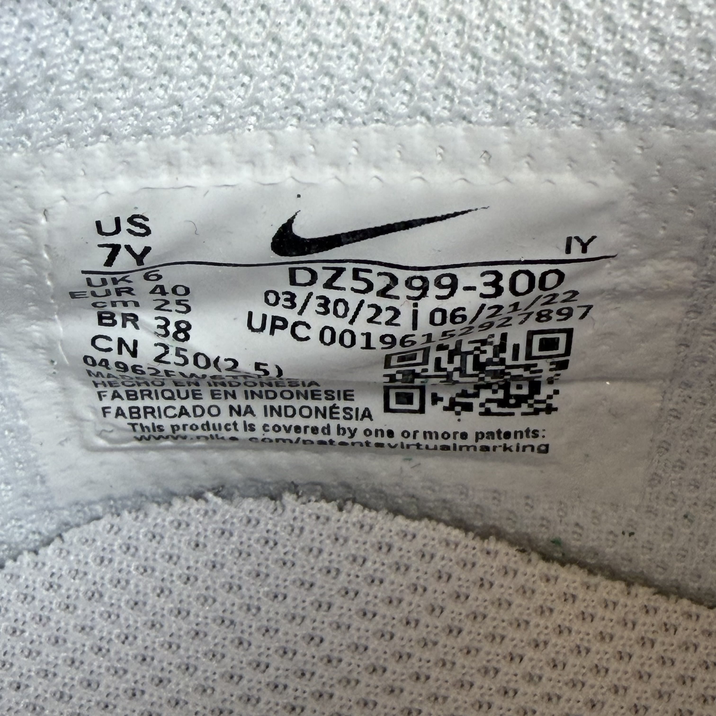 SP11230 Nike Dunk Low Foam Finger (GS)